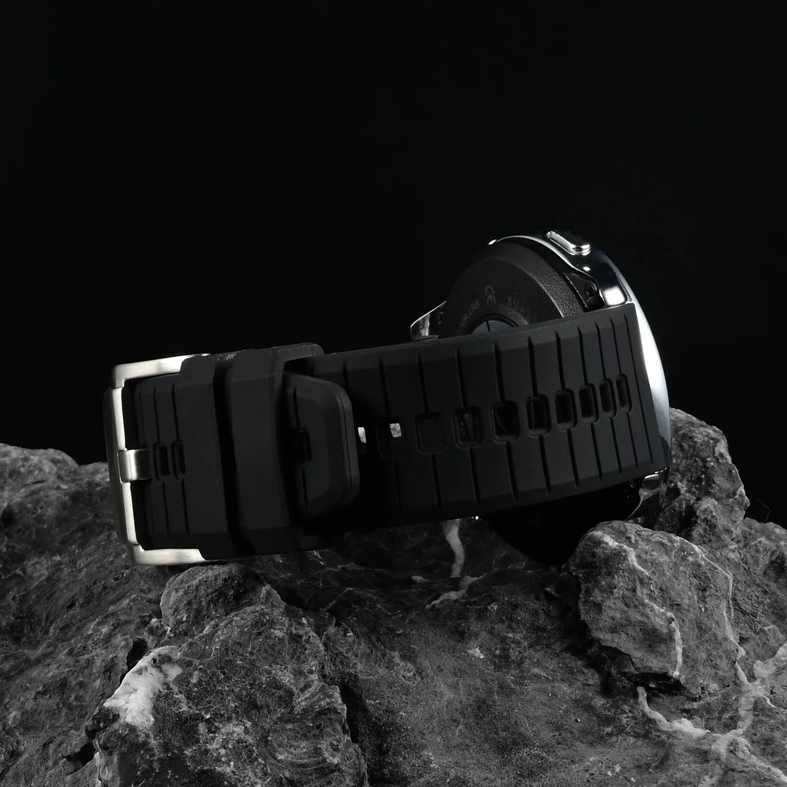 ANBEER Cinturino in silicone a sgancio rapido 18mm - Nero con fibbia argento - immagine 2