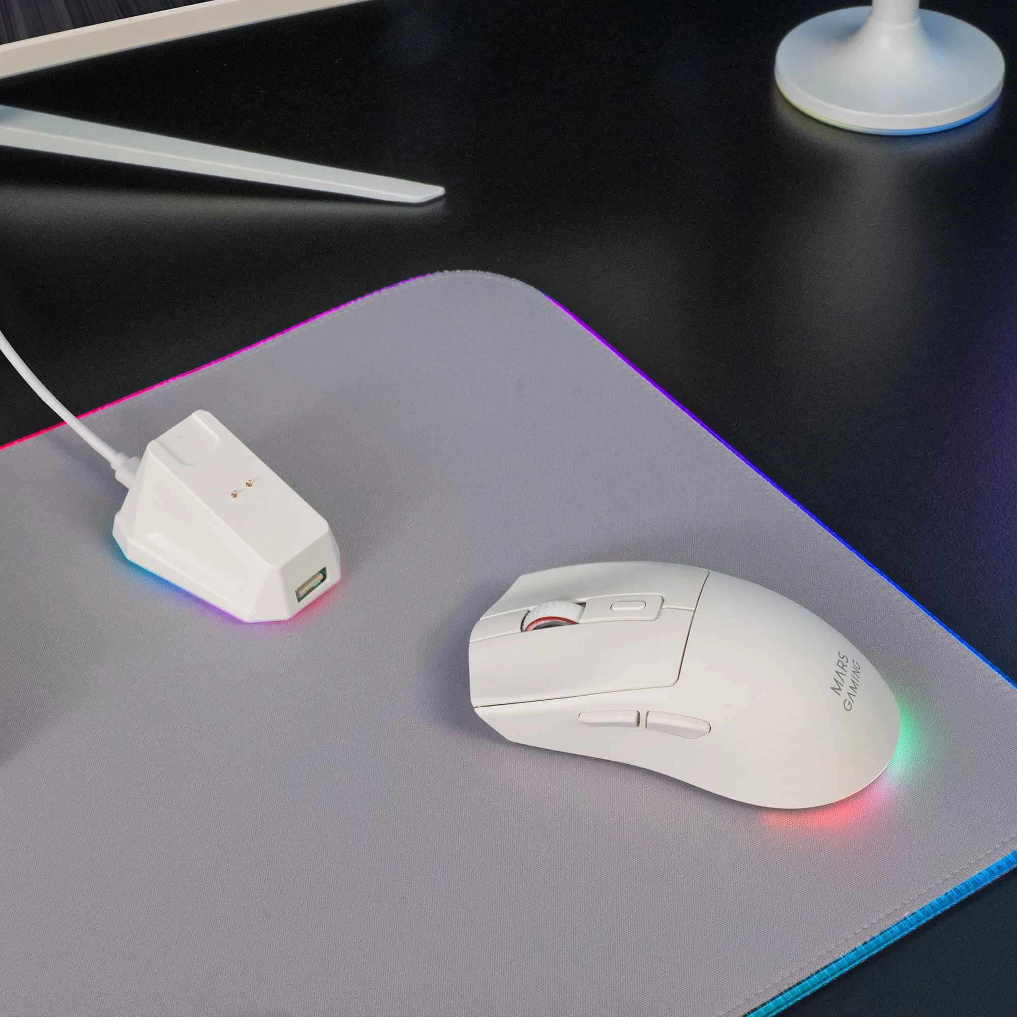 Mars Gaming MM-T3 Wireless Ultralight Mouse, Bluetooth 5.0, 2.4 GHz, Wired, PIXART PAW3104PRO 14400 DPI, RGB Magnetic Charging Base, Huano Switches, White - immagine 6