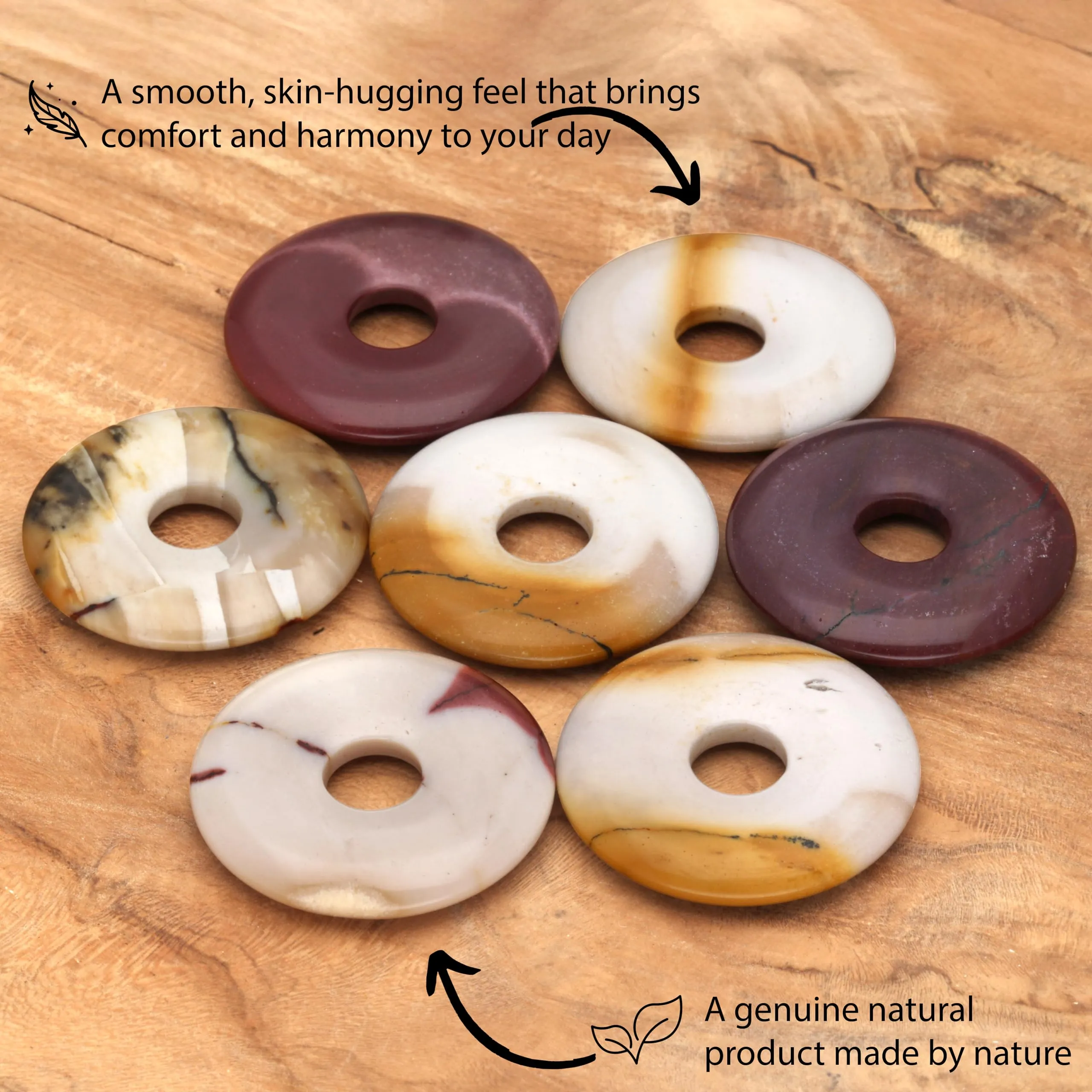 Lebensquelle Plus Donut in Pietra Preziosa Mookite 30 mm con Cordoncino in Cotone e Scheda Pietra - immagine 3