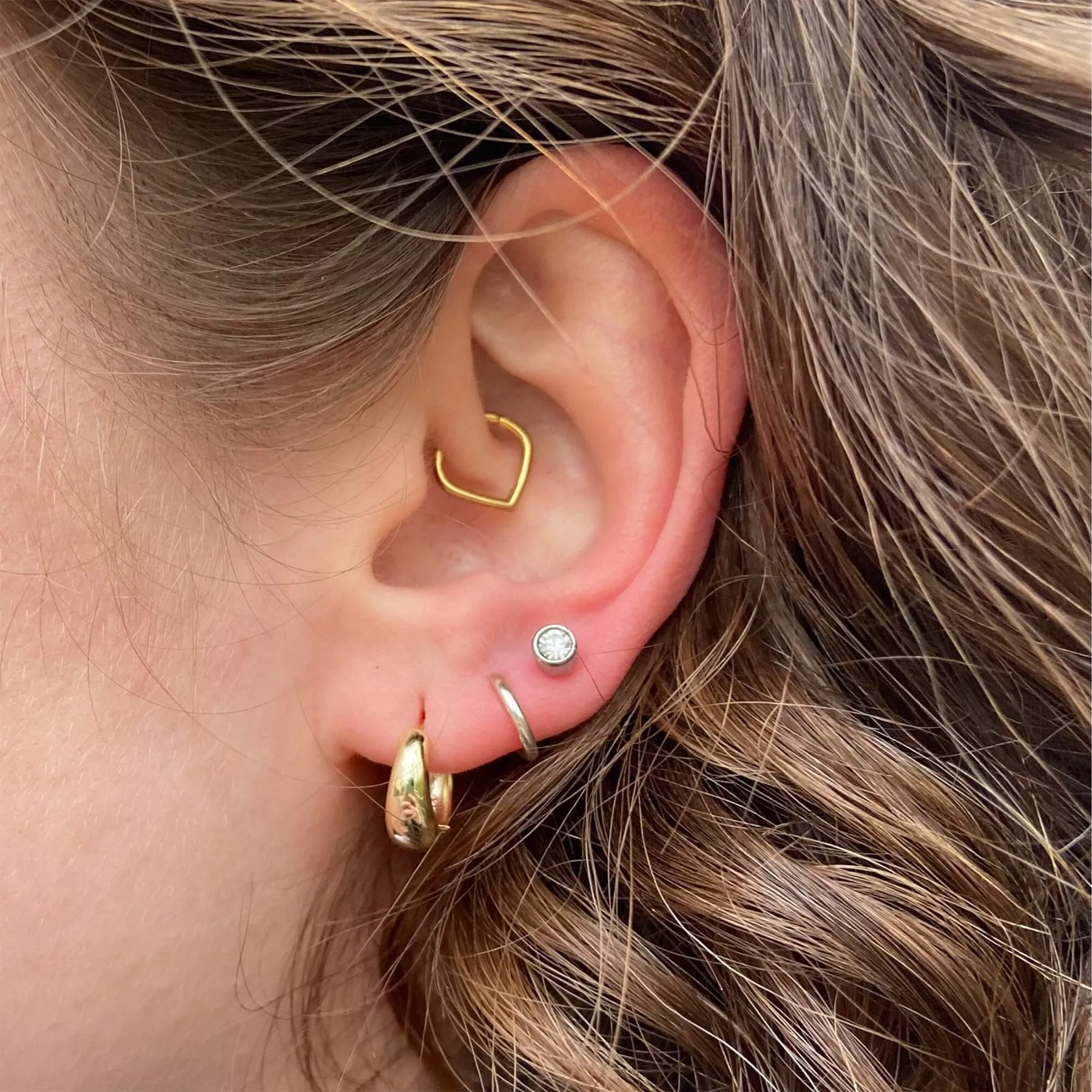 KISSPAT Orecchini a Cerchio Donna in Oro 14K e Argento - immagine 4