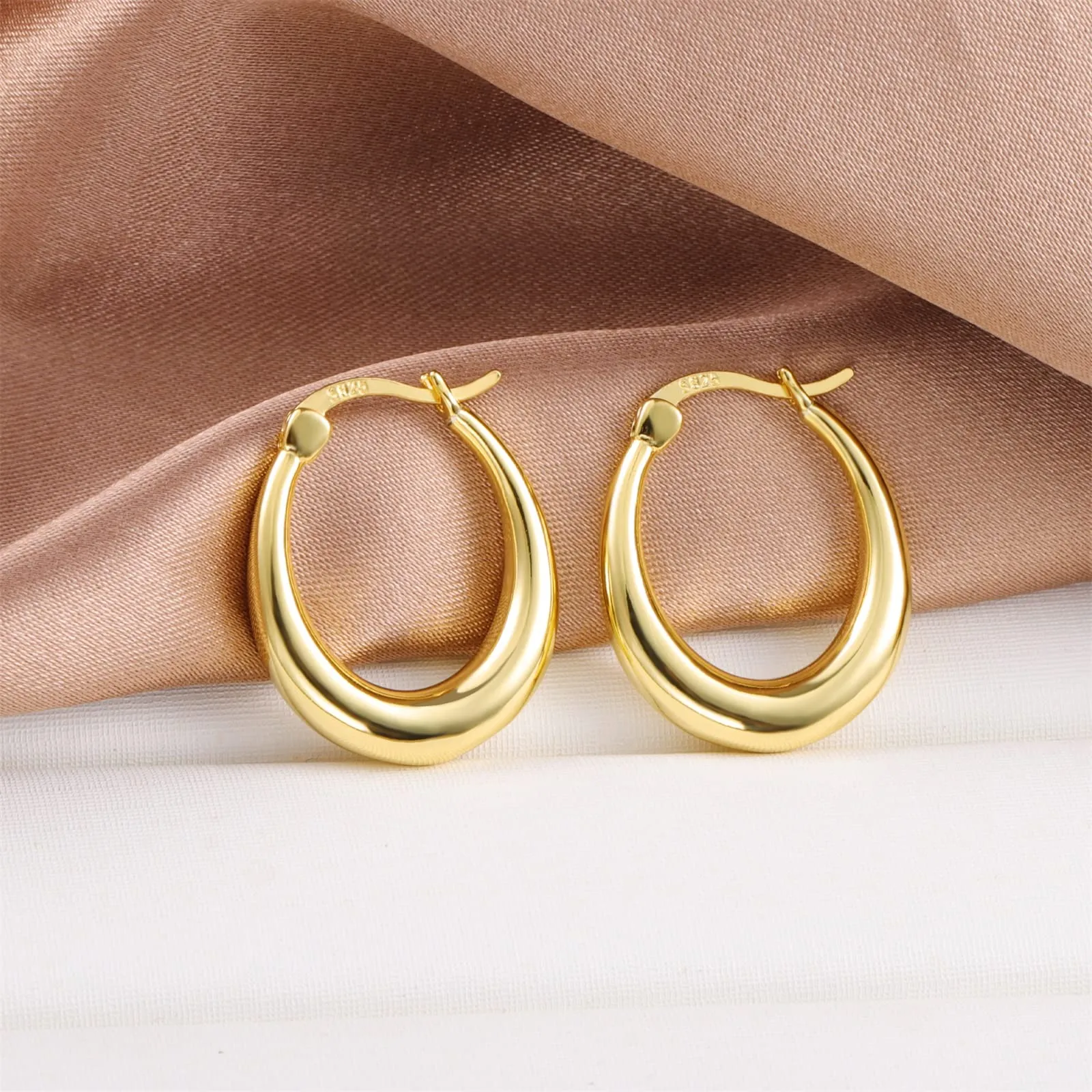 KISSPAT Orecchini a Cerchio Ovali Chunky a Goccia in Oro 14K KPDE766G - immagine 5