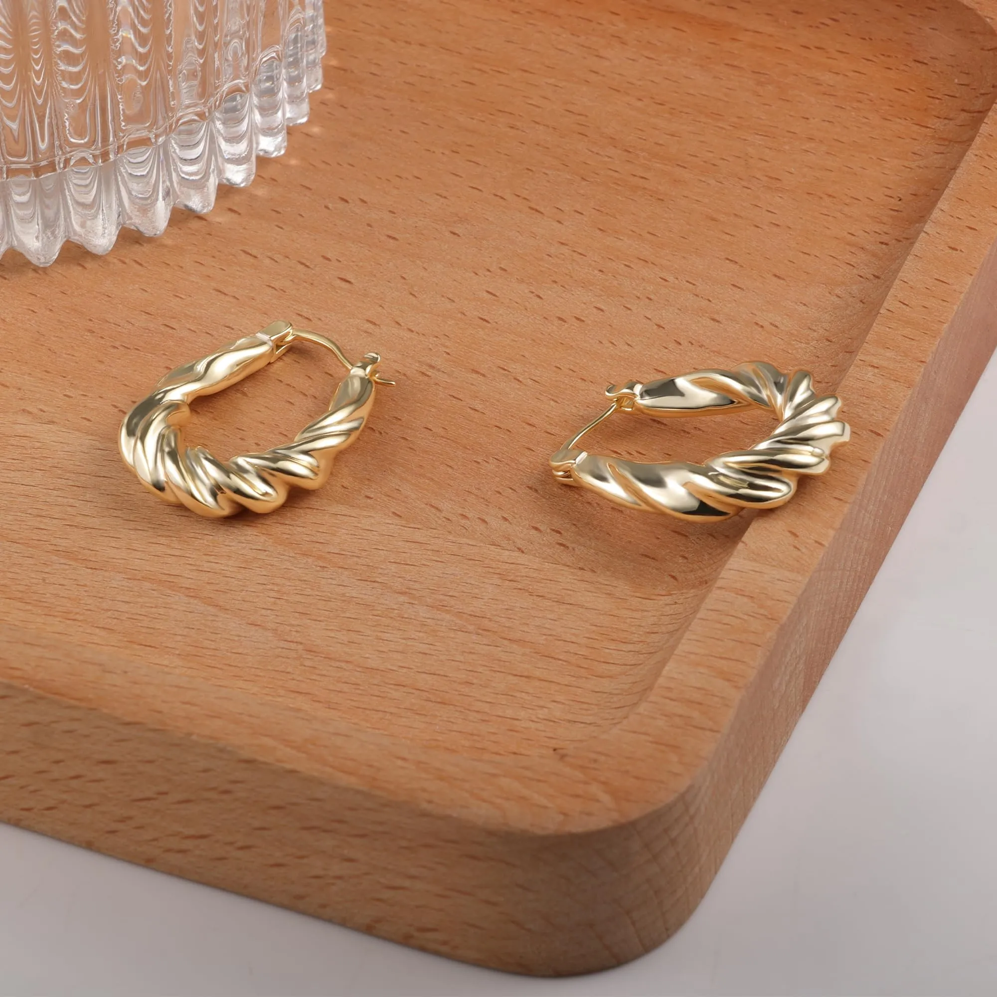 KISSPAT Orecchini a Cerchio Ovali Intrecciati Chunky in Oro 14K, 20 mm - immagine 6