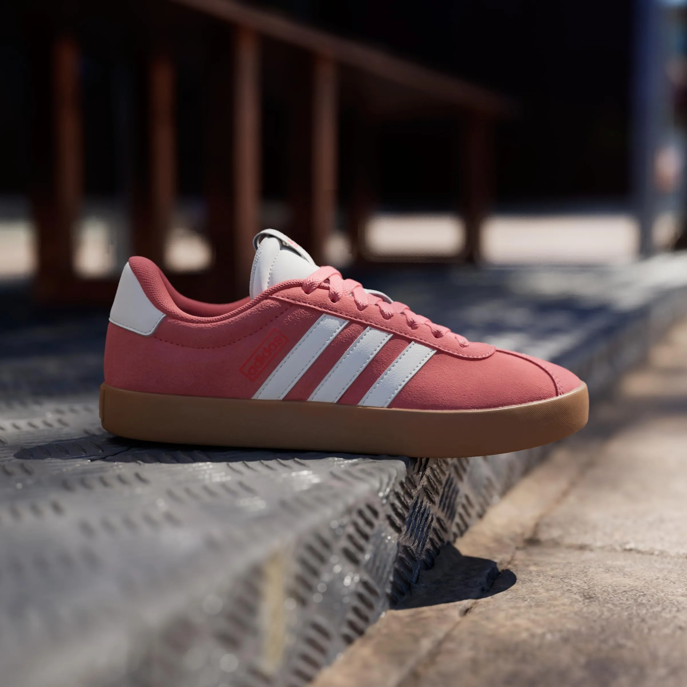 adidas VL Court 3.0 Shoes, Preloved Scarlet/Core White/Bright Red, 40 EU - immagine 3