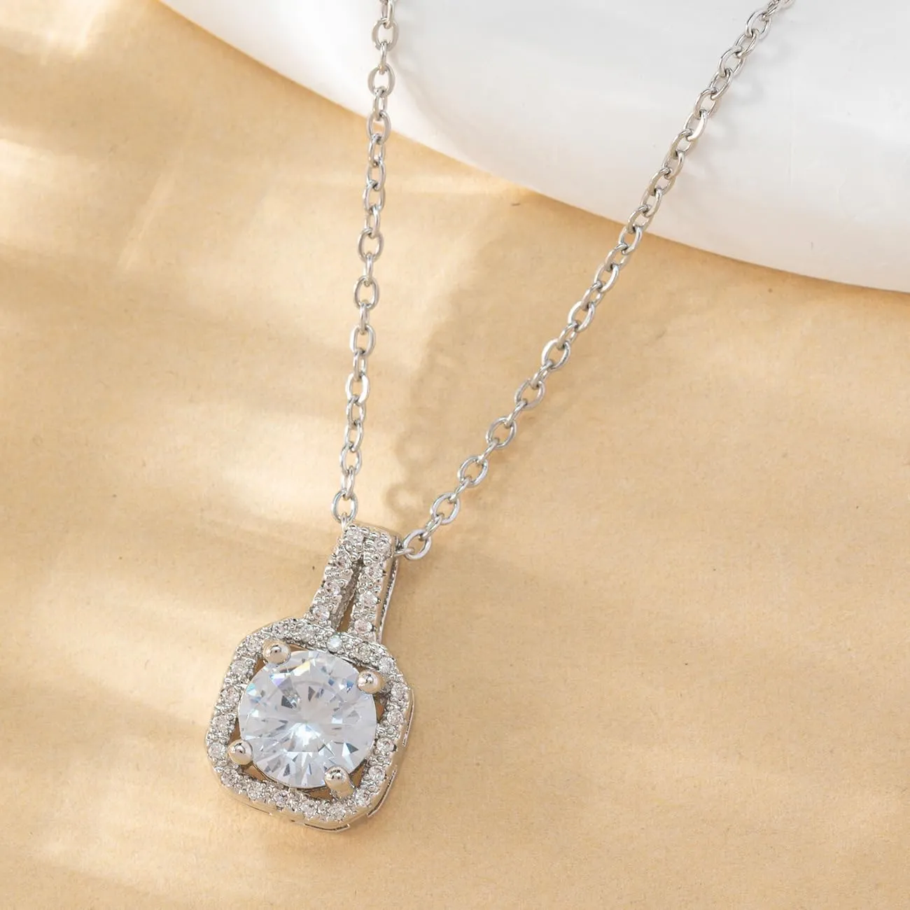 TOEECY Set Gioielli Cristallo Quadrato Argento - Collana, Orecchini, Bracciale e Anello - immagine 4