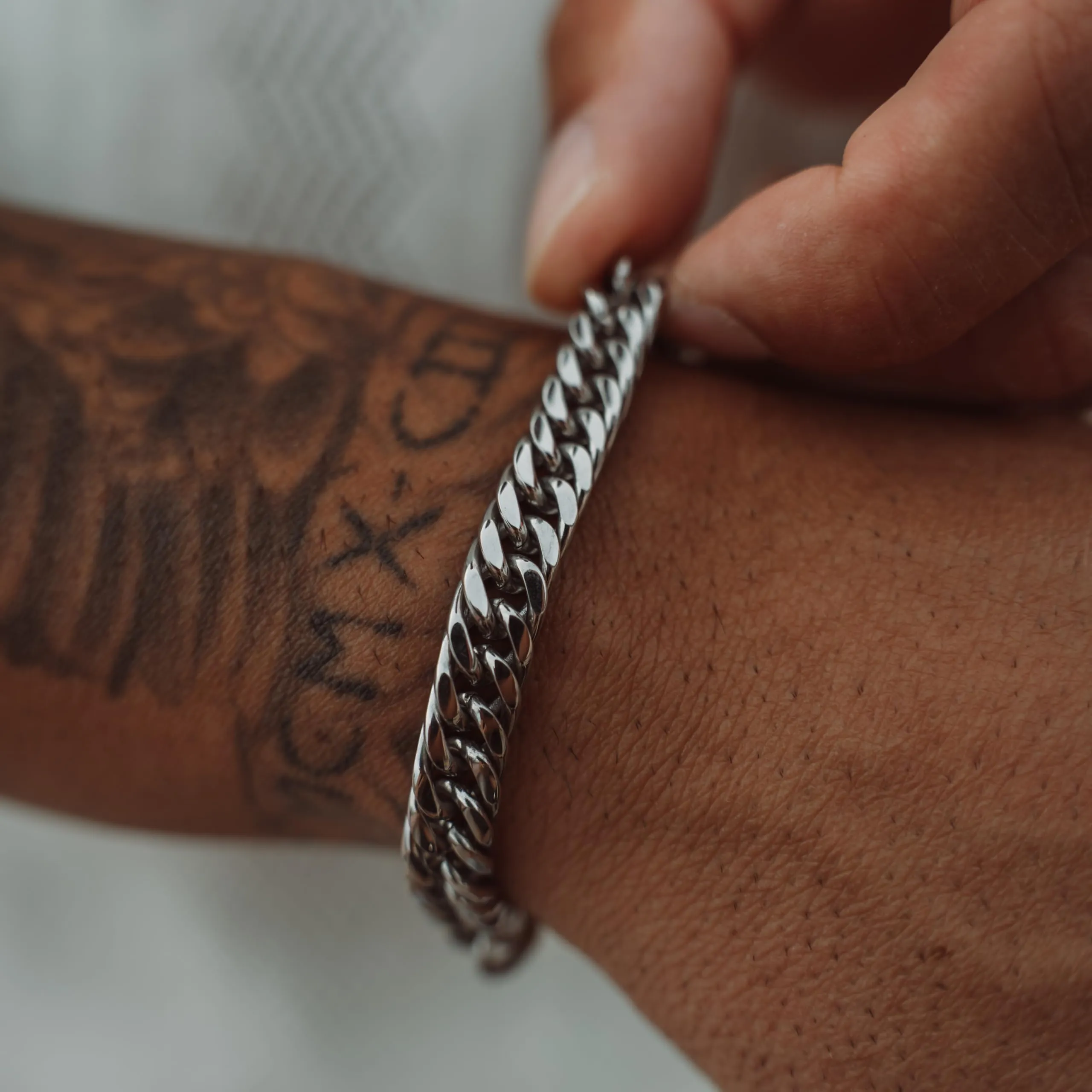 SERASAR Bracciale Uomo in Acciaio Inossidabile Catena Intrecciata Argento 23cm - immagine 4