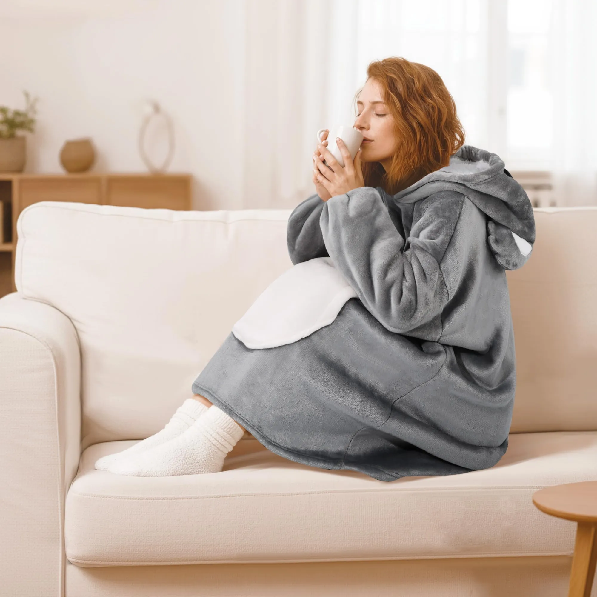 Queenshin Felpa Coperta Indossabile con Cappuccio Koala Grigio, Oversize in Pile Sherpa - immagine 2