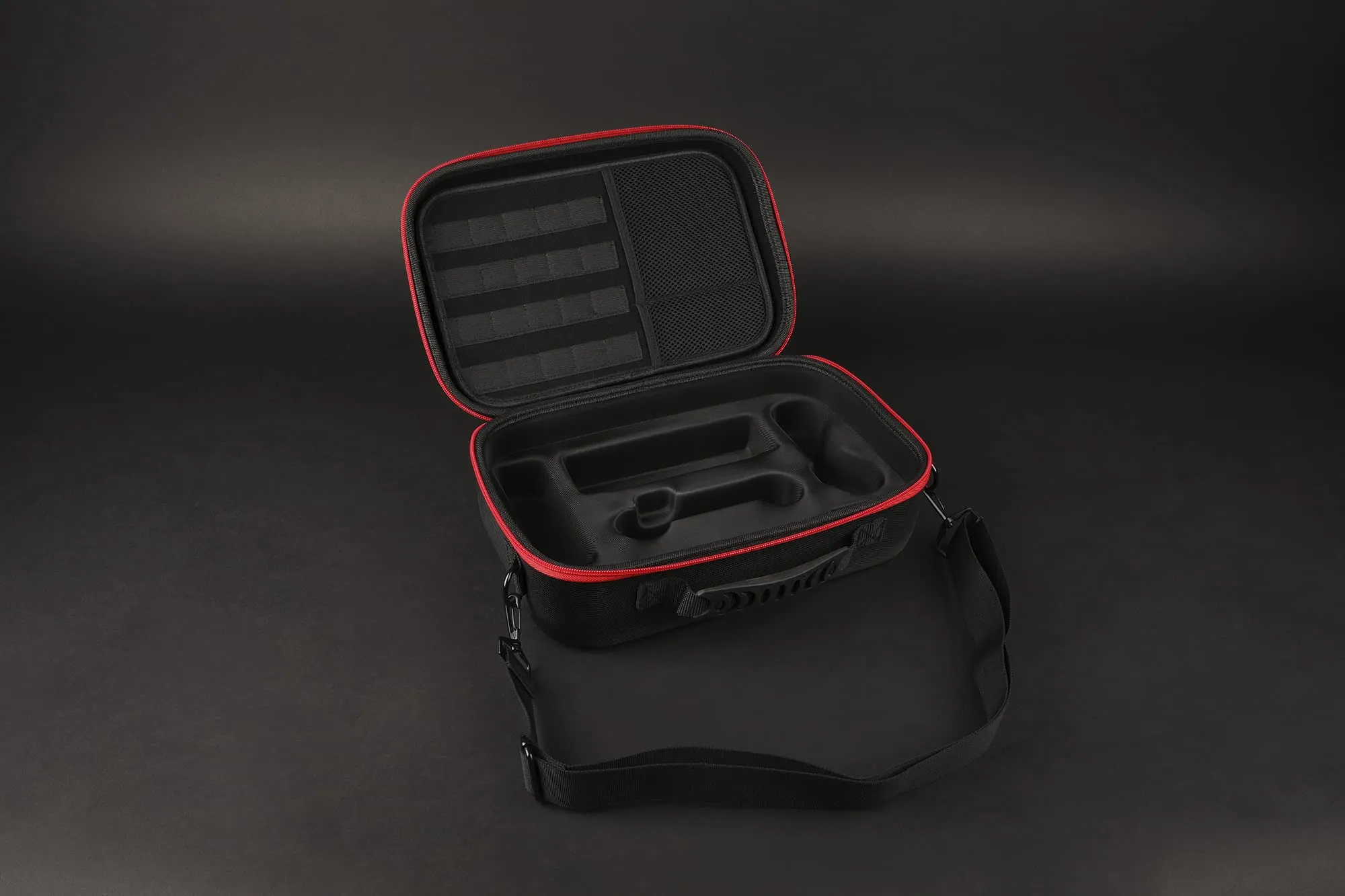 Konix Mythics Custodia per Nintendo Switch, Switch Lite e Switch OLED - Nero - immagine 10