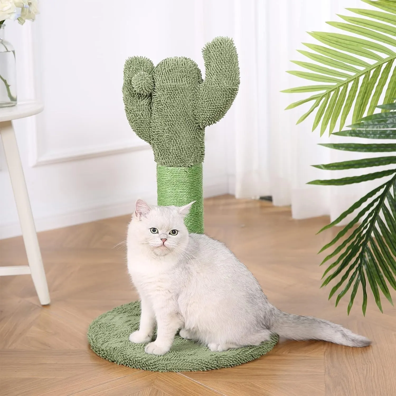 Amazon Basics Tiragraffi a forma di cactus con sfera pendente per gatto, 65 cm, Verde - immagine 6