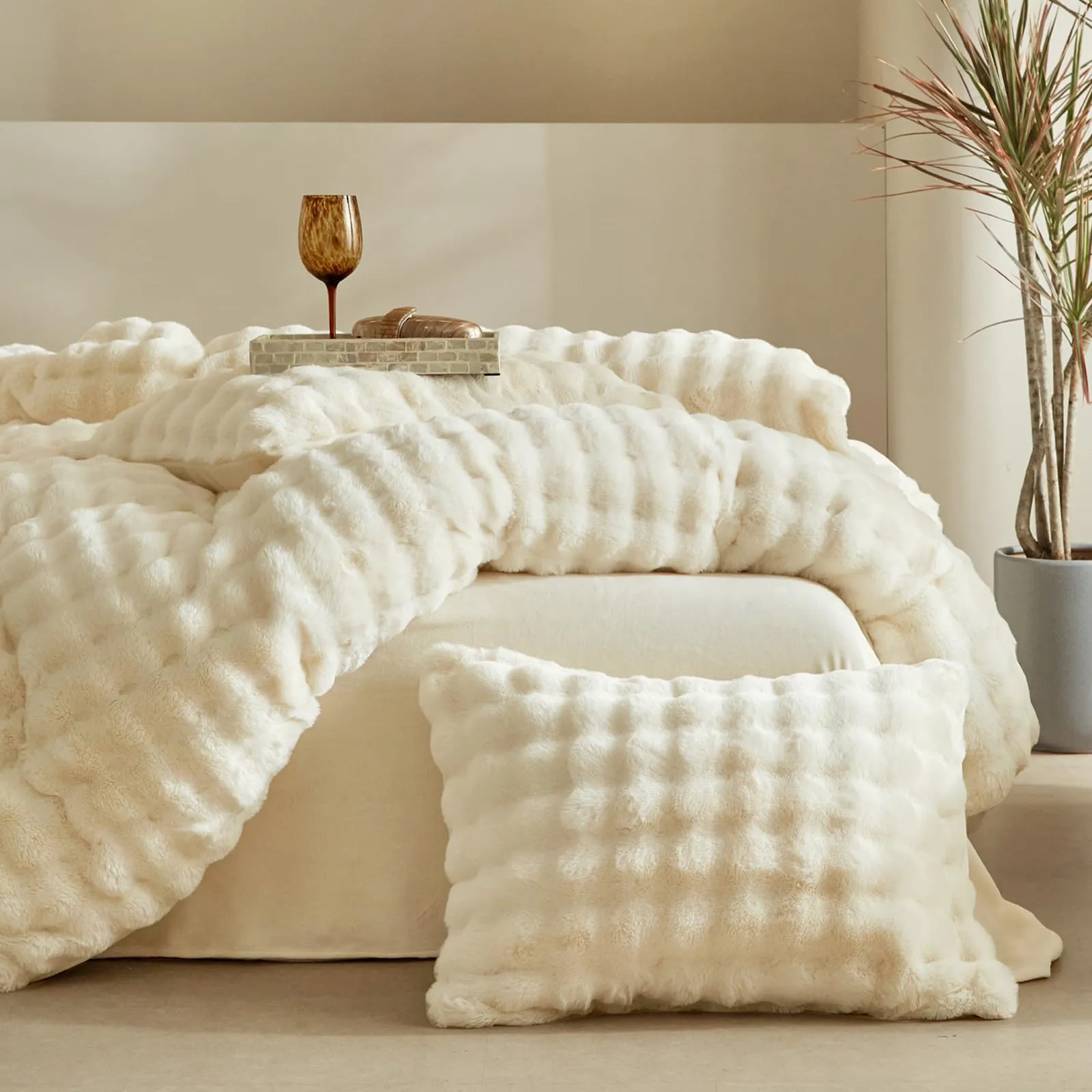 Tokokimo Set Copripiumino Matrimoniale in Flanella, 240x220cm, Beige (3 Pezzi: 1 Copripiumino e 2 Federe 50x80cm) - immagine 3