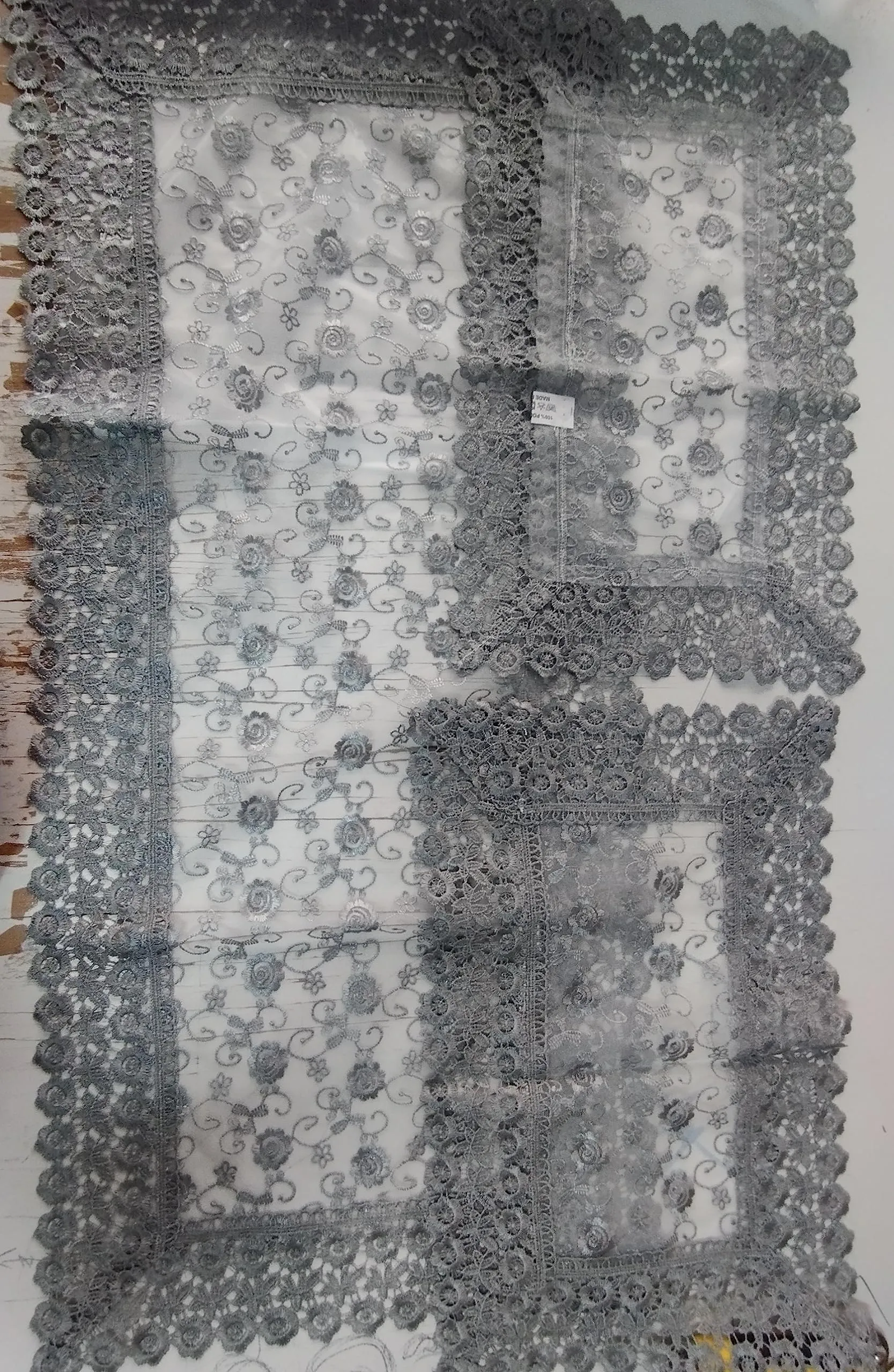 Corredocasa Runner e Set Centrini 3 Pezzi Ricamati a Intaglio Misto Lino, Grigio - immagine 8