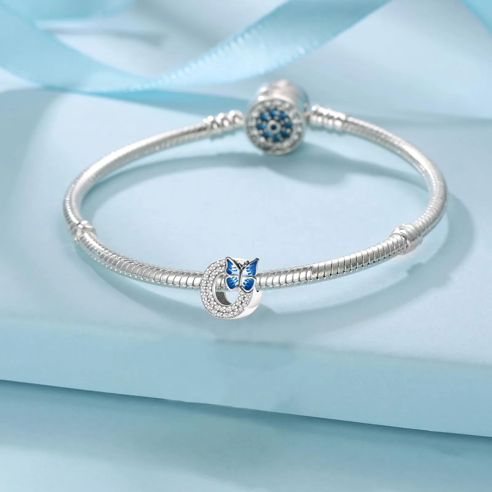 Jokmeo Charm Lettera O in Argento Sterling 925 con Motivo a Farfalla - immagine 4