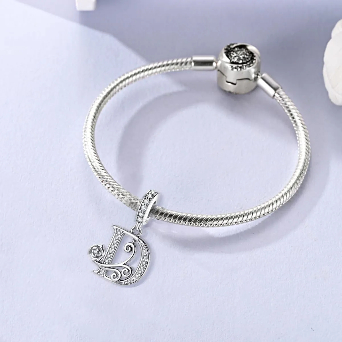 LNQOBU Ciondolo Lettera Rose in Argento Sterling 925 con Zirconia 5A Compatibile con Pandora e Bracciali Europei - immagine 2