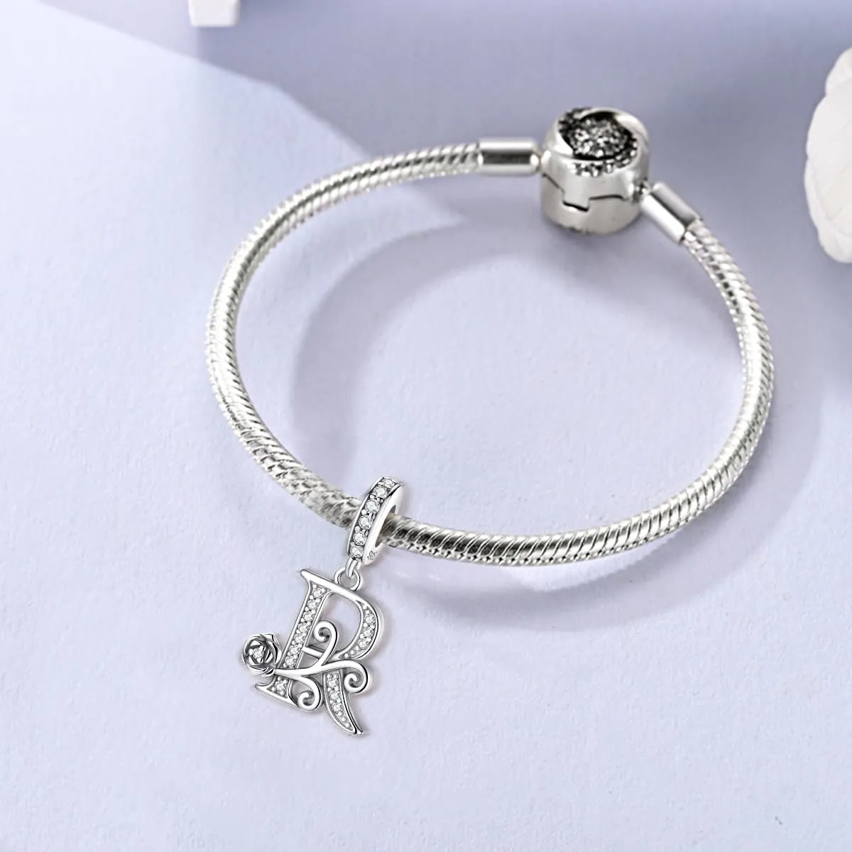 LNQOBU Ciondolo Lettera Rose in Argento Sterling 925 con Zirconia 5A Compatibile con Pandora e Bracciali Europei da Donna - immagine 2