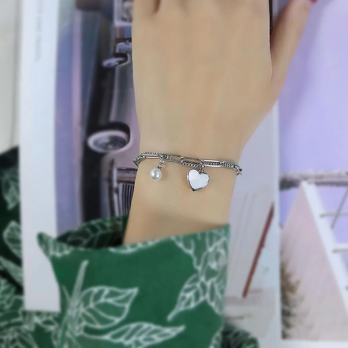 Emibele Bracciale a Cuore in Titanio con Doppia Catena e Chiusura a Moschettone, Argento - immagine 2