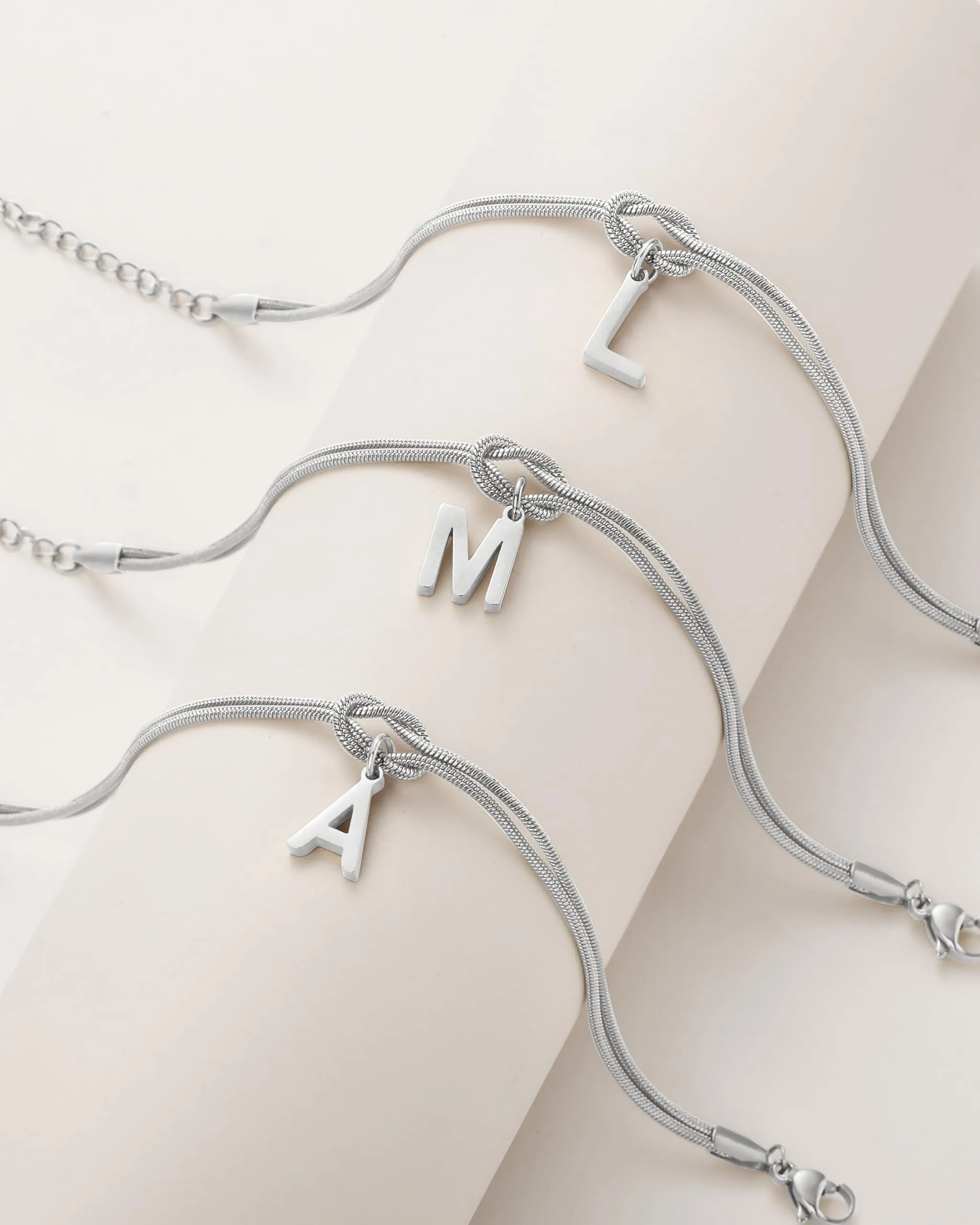 J.Fée Bracciale Donna in Argento 925 con Iniziale e Nodo Eternal Infinity - immagine 6