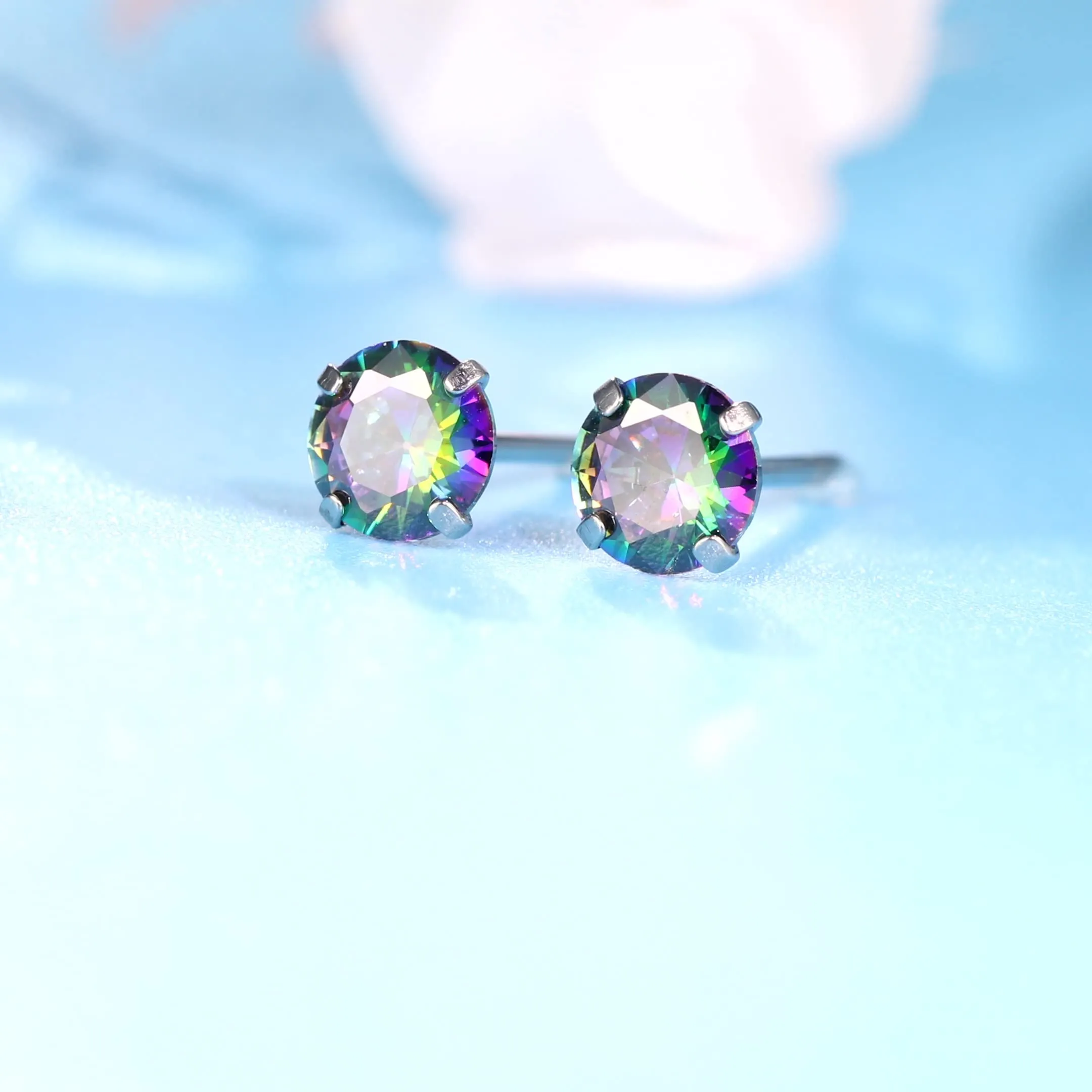 Limerencia Orecchini in Titanio G23 Anallergici, CZ Borchie 20G Flat Back per Cartilagine e Tragus, 5 mm, Quarzo arcobaleno - immagine 2
