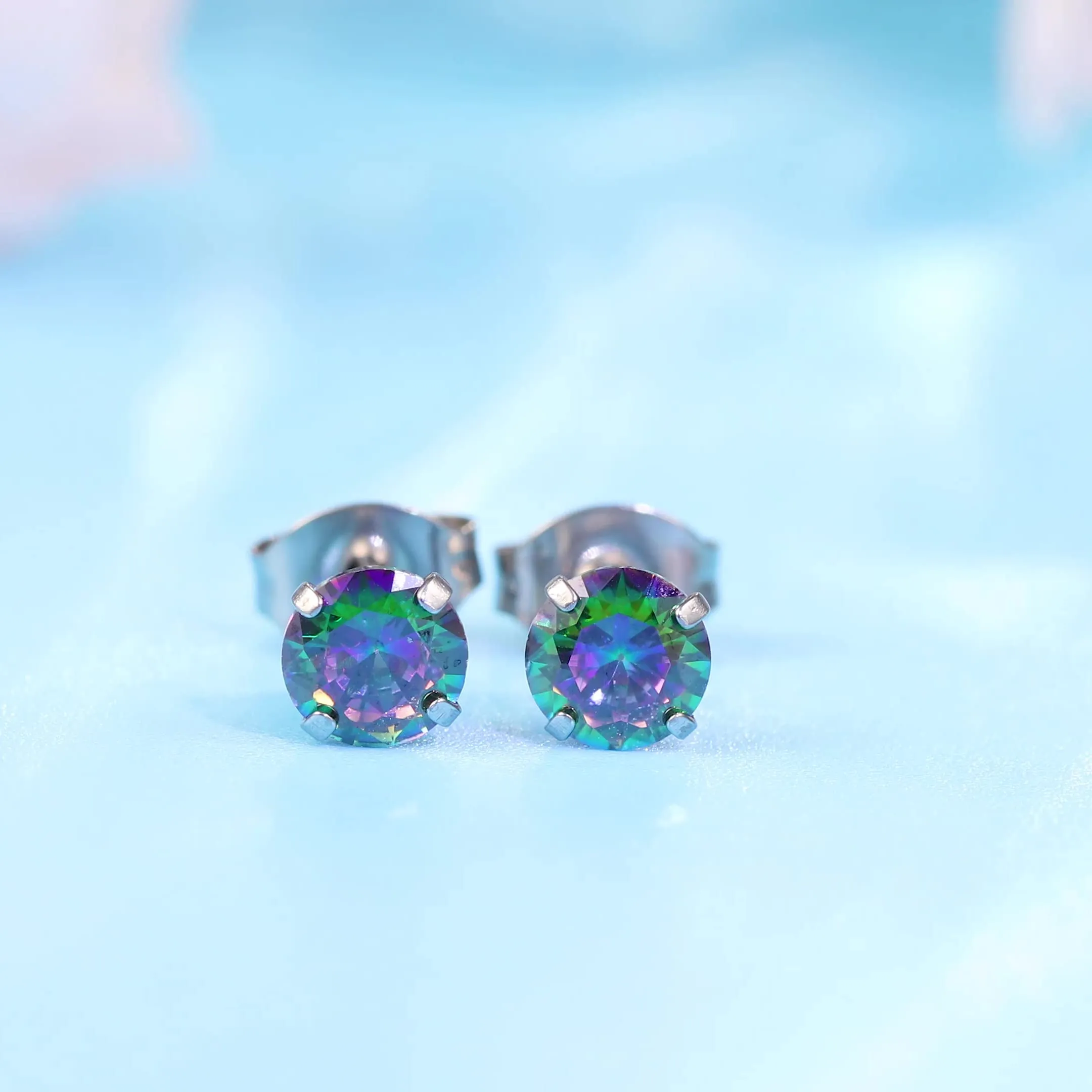 Limerencia Orecchini in Titanio G23 Anallergici, CZ Borchie 20G Flat Back per Cartilagine e Tragus, 5 mm, Quarzo arcobaleno - immagine 6