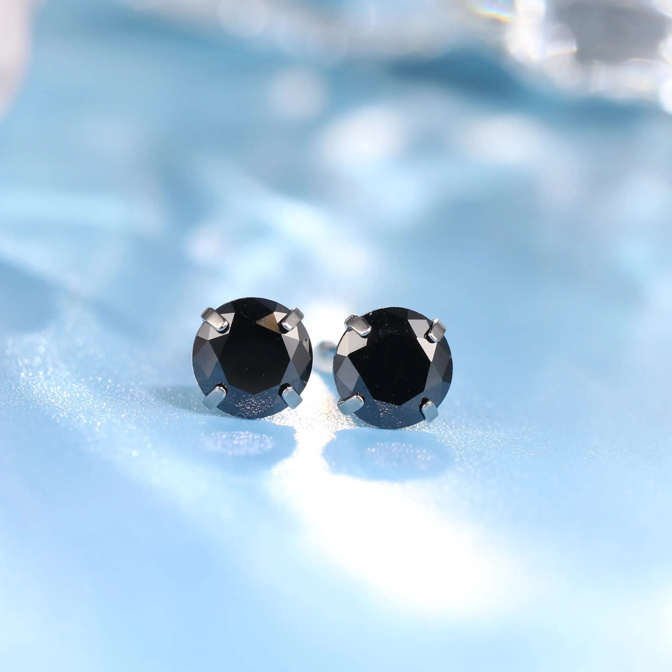 Limerencia Orecchini in Titanio G23 Anallergico con Zirconi, Flat Back per Cartilagine e Tragus, 20G, 5 mm, Nero - immagine 4