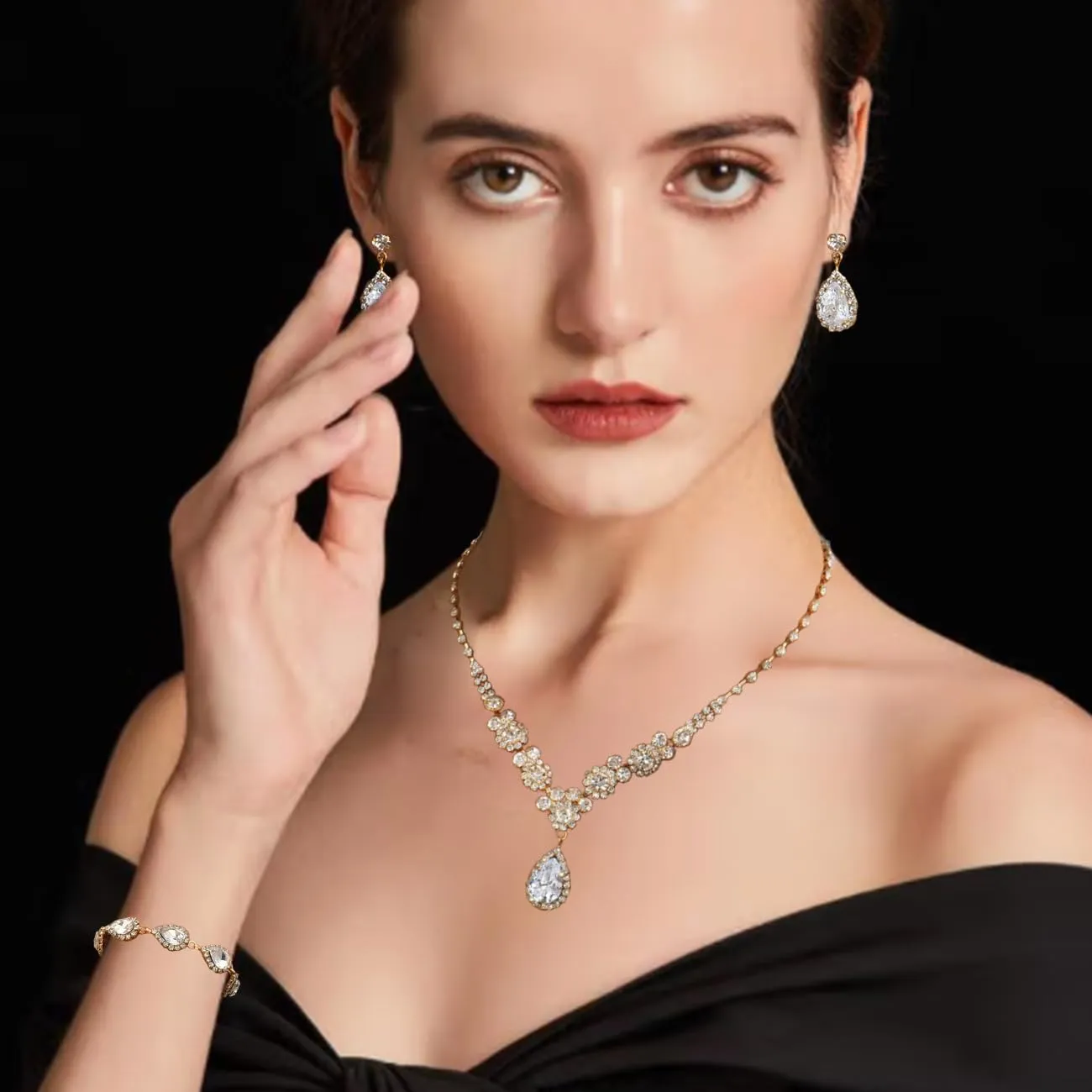 FDEETY Set di Gioielli da Sposa in Zircone con Collana, Orecchini e Braccialetto (Oro) - immagine 5