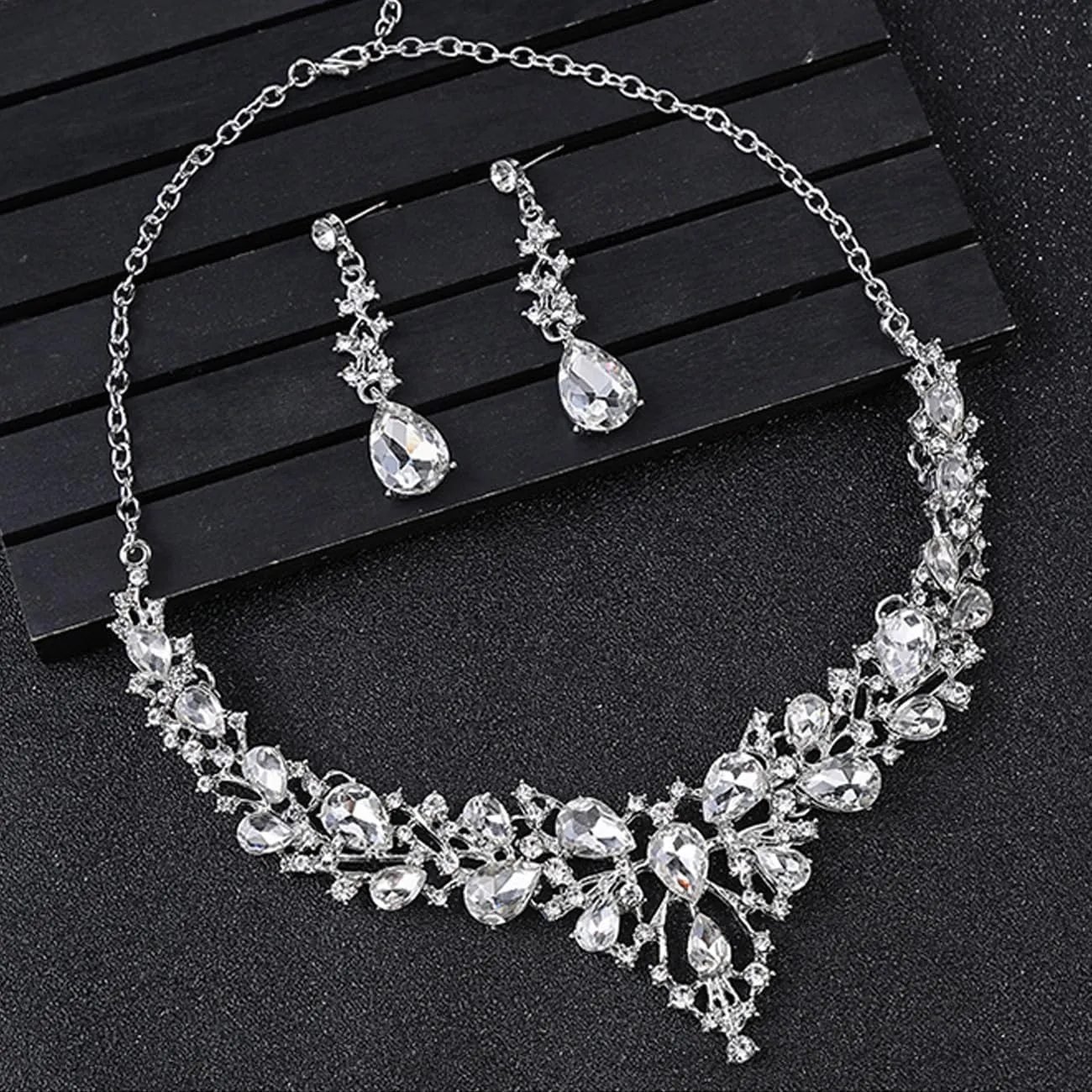 TOEECY Set Gioielli Donna in Cristallo Champagne con Collana, Bracciale e Orecchini - immagine 4