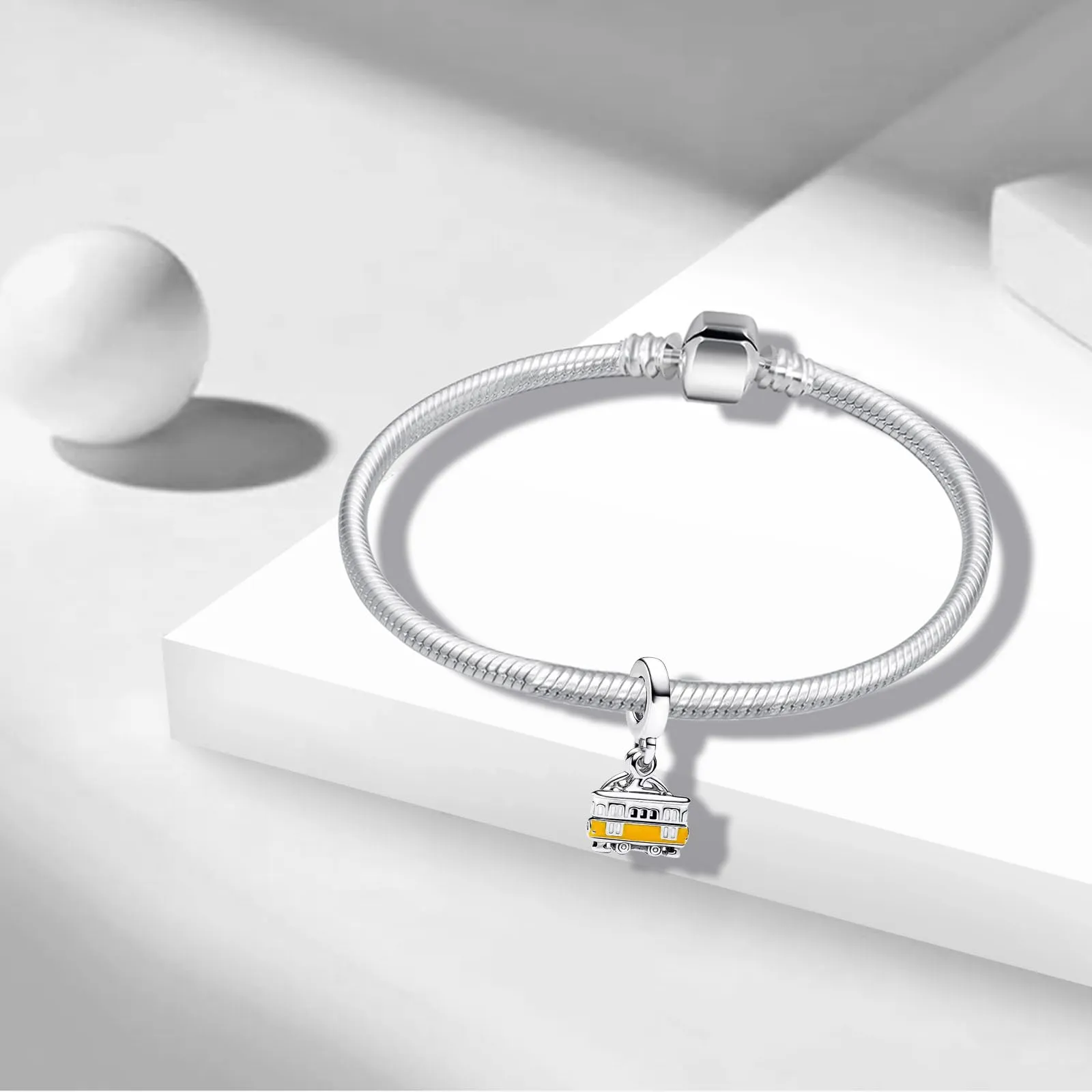 NUNUYAYA Charm Bead Ciondolo in Argento Sterling 925 Double-Decker Bus con Cubic Zirconia - immagine 3