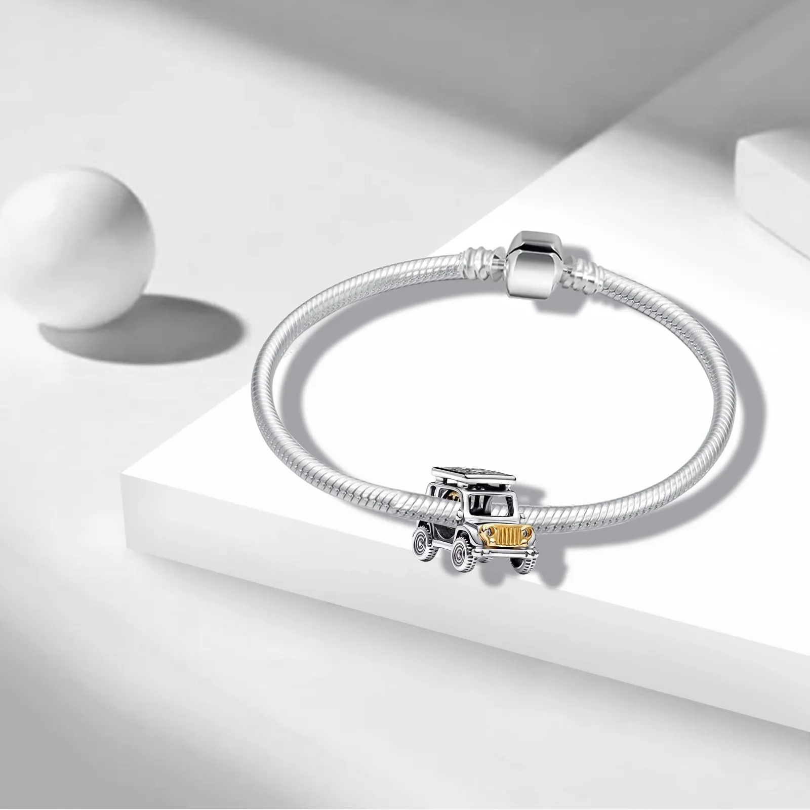 NUNUYAYA Two-tone Adventure Car Charm Bead in 925 Sterling Silver with Cubic Zirconia - immagine 3