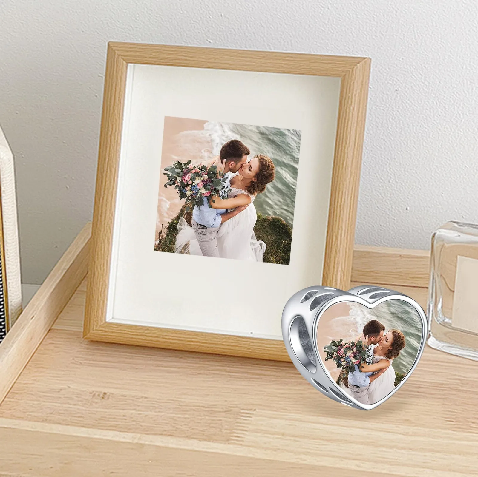 Annmors Personalizzato Photo Charm Lettera in Argento Sterling 925 per Collana e Braccialetto Donna - immagine 2