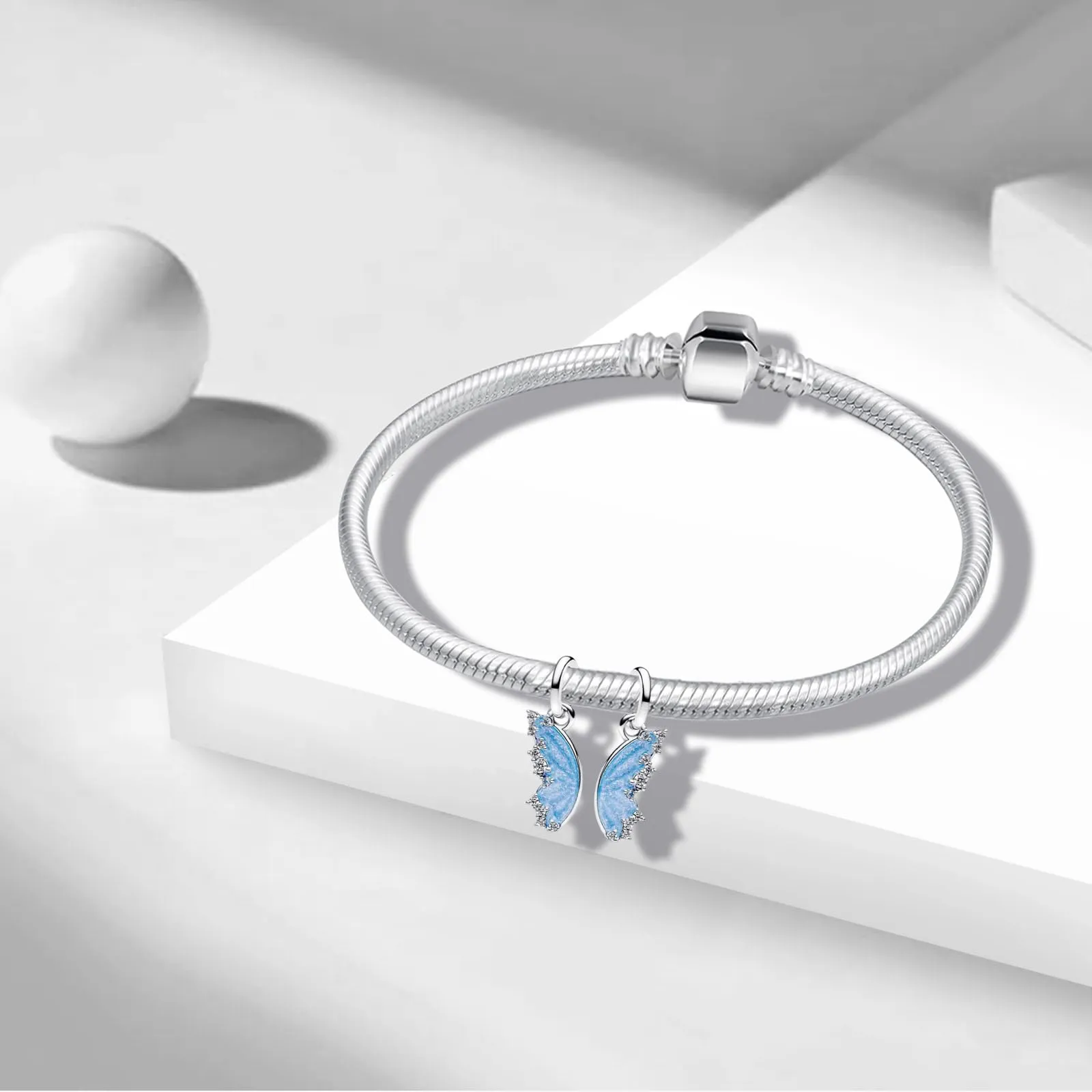 NUNUYAYA Blue Enamel Butterfly Cubic Zirconia Charm Pendant in 925 Sterling Silver - immagine 3