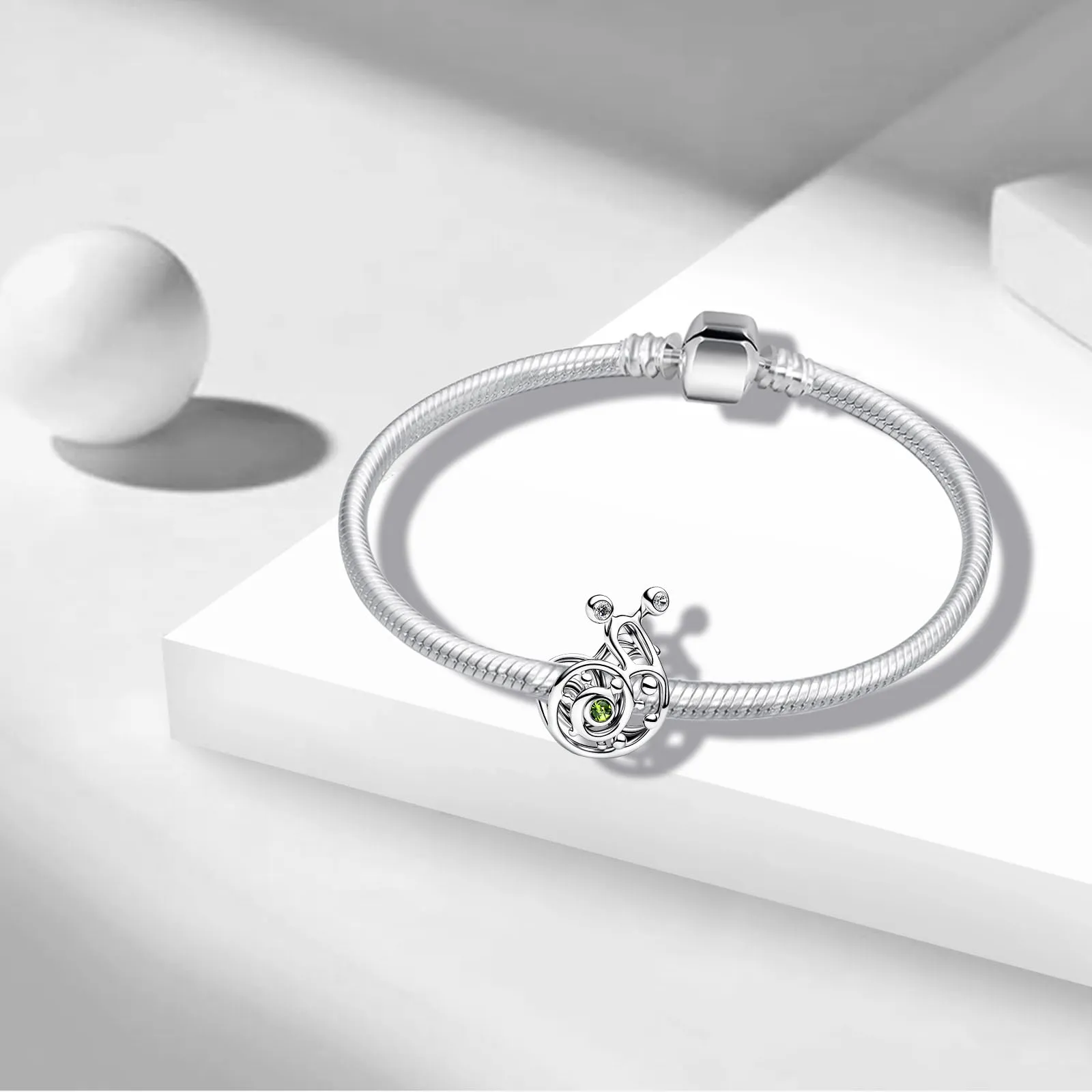 NUNUYAYA Snail Charm Pendant in 925 Sterling Silver with Cubic Zirconia - immagine 3