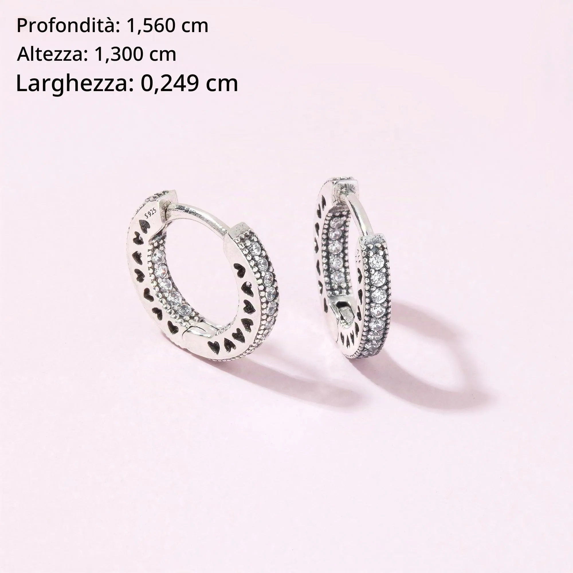 Pandora Signature Orecchini a cerchio con pavé con cuori in argento sterling - immagine 6