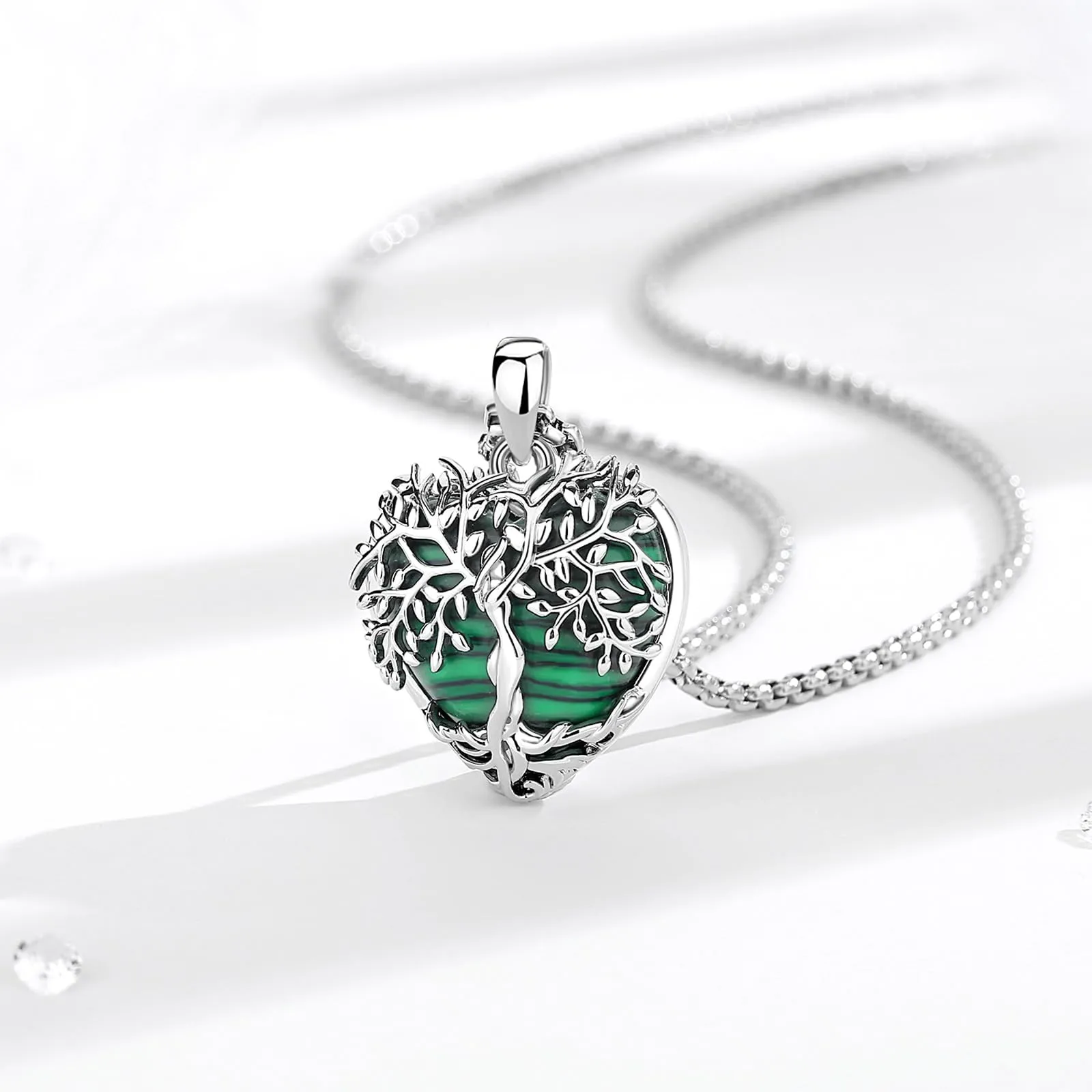 AEONSLOVE Collana Albero della Vita con Ciondolo Cuore in Malachite Naturale - immagine 2