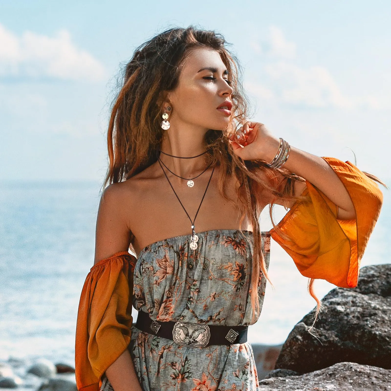 MWOOT Set Gioielli Bohemien per Donne - Collana e Braccialetto in Pelle Multistrato, Orecchini Pendenti a Disco Western - immagine 4