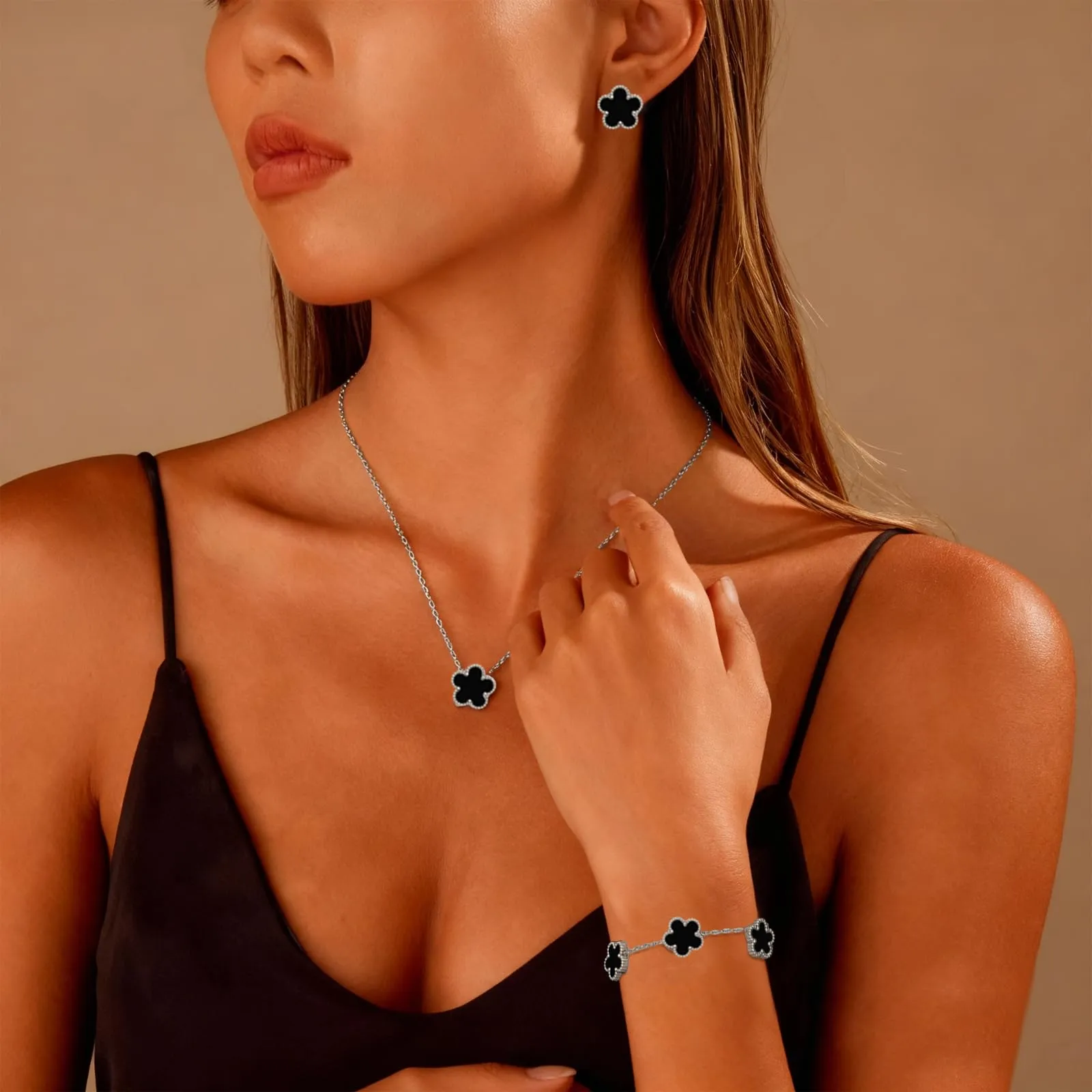 JYIXXZX Set di Gioielli Quadrifoglio da Donna in Acciaio Inossidabile Placcato Argento, Collana, Orecchini e Bracciale (E) - immagine 8