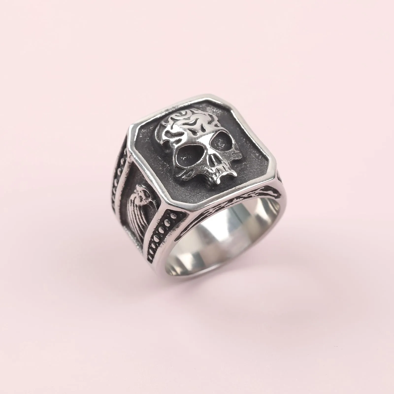VELESAY Anello Teschio Gotico in Acciaio Inossidabile 316L, Argento, Misura 25 - immagine 6