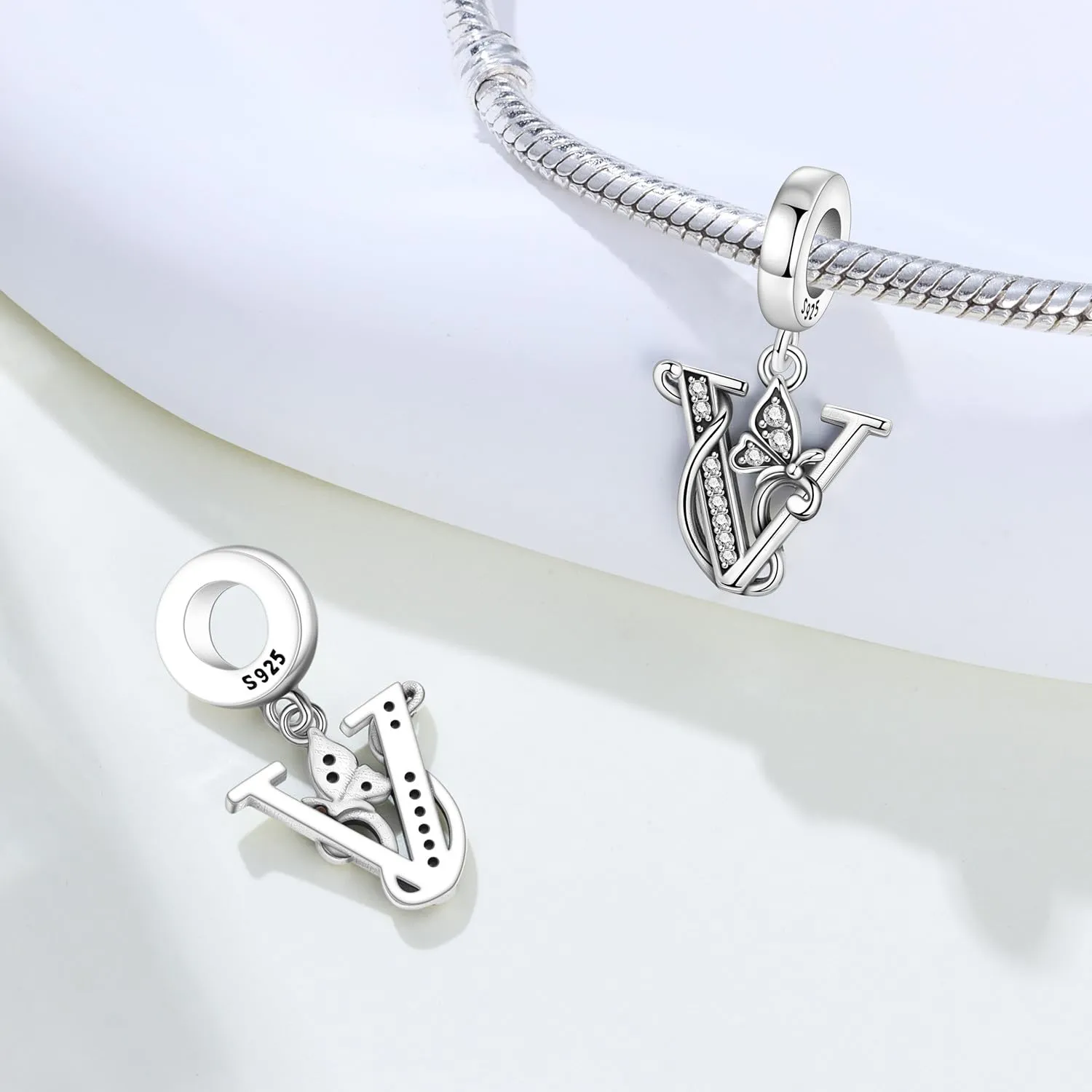 PANPOKI Ciondoli a Forma di Farfalla con Iniziale Alfabeto A-Z in Argento Sterling 925 e Zirconia - immagine 3
