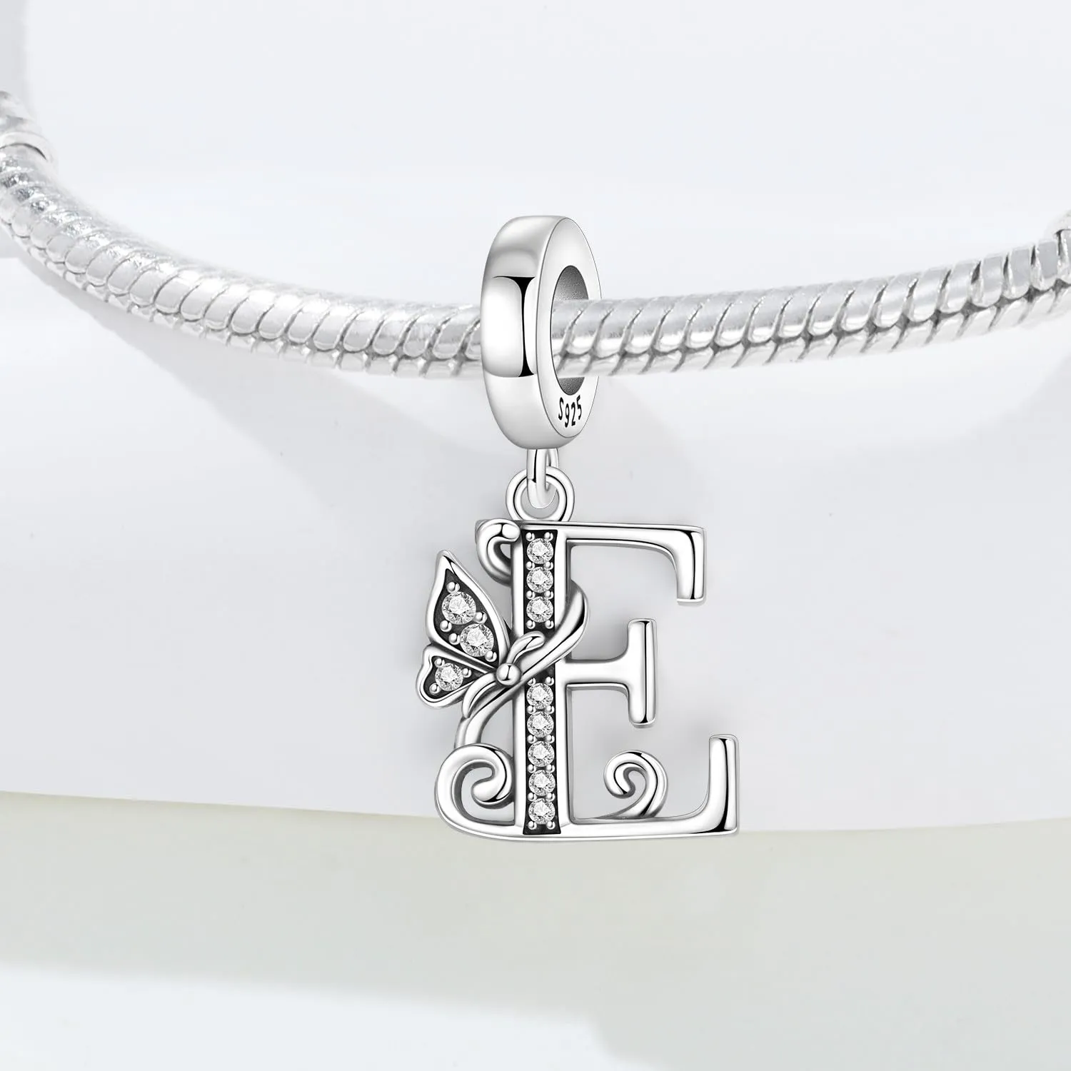PANPOKI Set di 2 Ciondoli a Lettera in Argento Sterling S925 con Zirconi per Bracciali e Collane Europei - immagine 4
