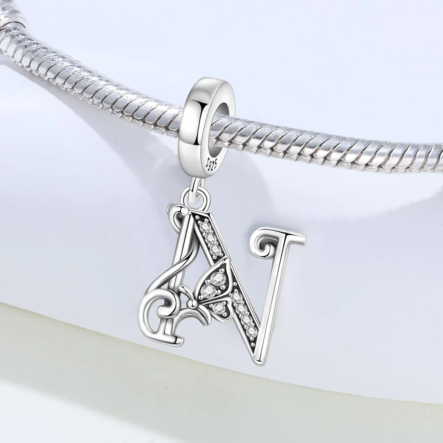 PANPOKI 2 Ciondoli a forma di lettera in Argento S925 e Zirconia per Bracciali Europei e Collane - immagine 5