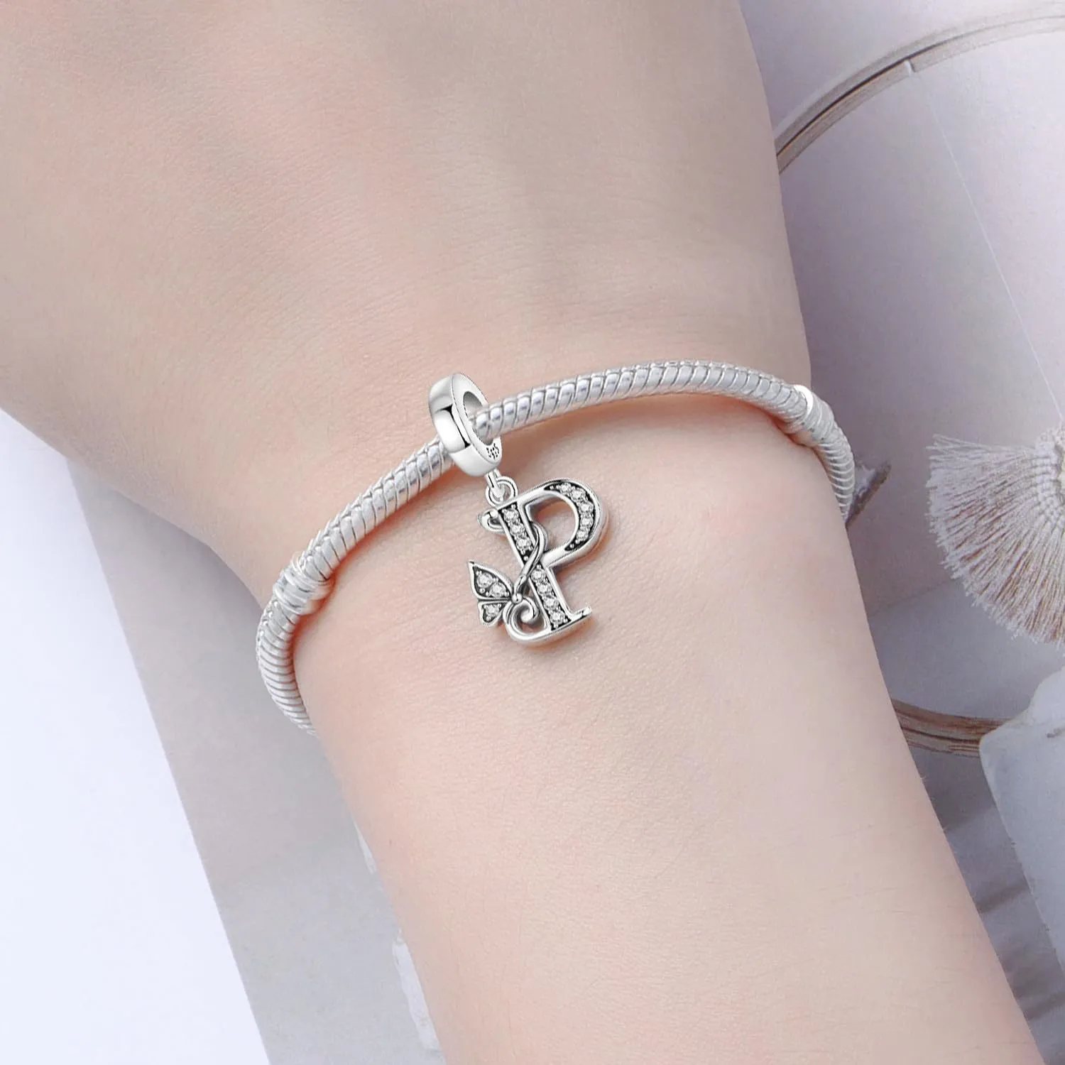 PANPOKI Ciondoli a forma di lettera in Argento Sterling S925 e Zirconia per Bracciali Europei e Collane - immagine 4
