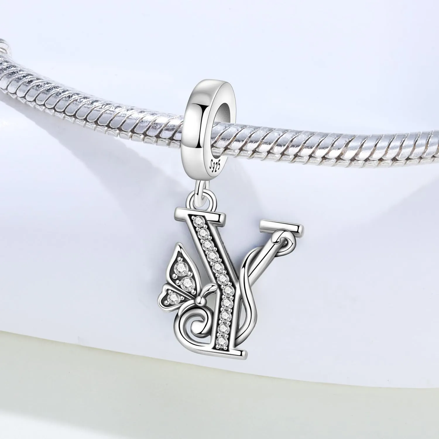 PANPOKI Ciondoli a forma di lettera in argento S925 e zirconi per bracciali e collane europei (Y Abito) - immagine 5