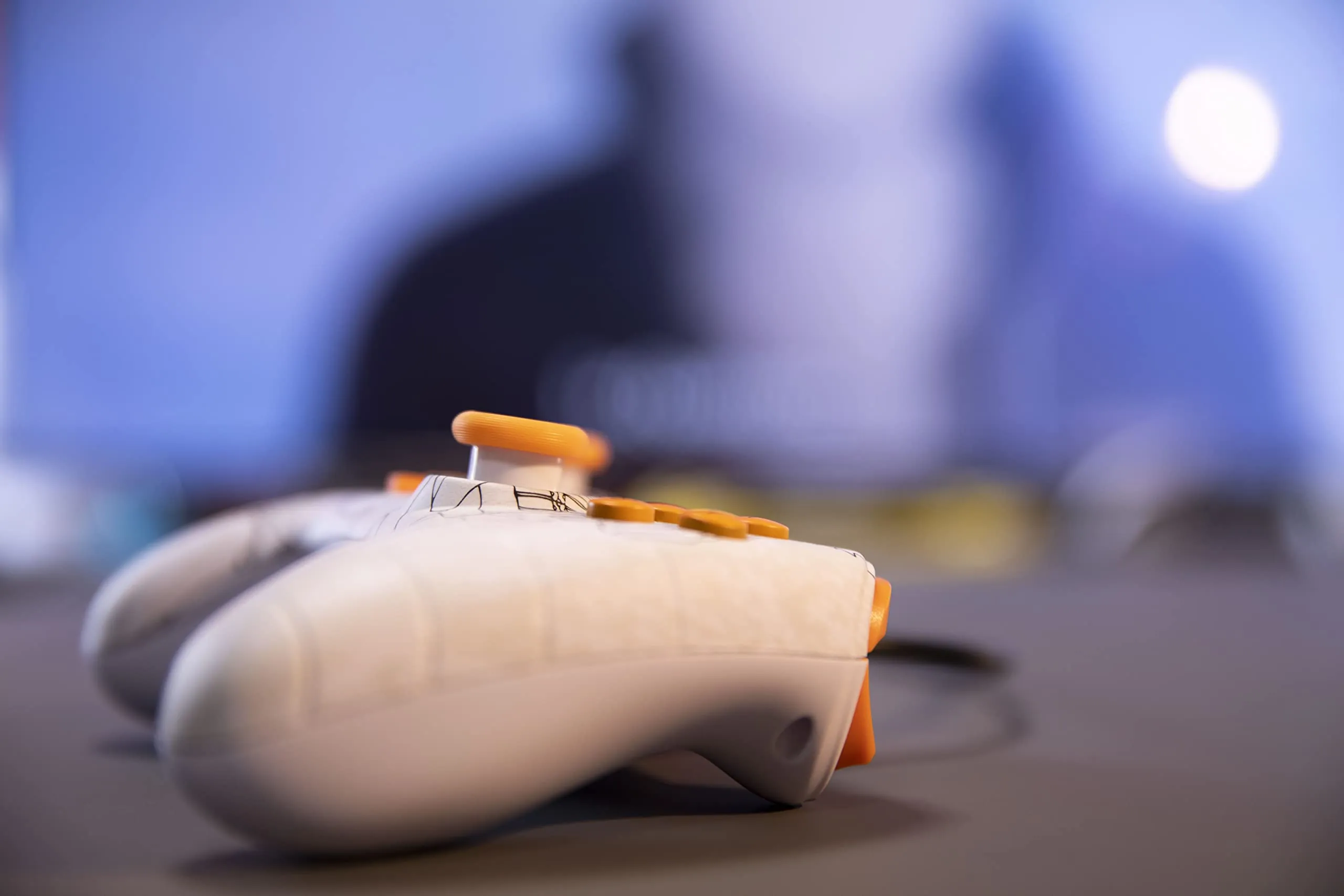 Konix Naruto Shippuden Controller con cavo per Nintendo Switch e PC, Fantasia Kakashi, Bianco - immagine 4