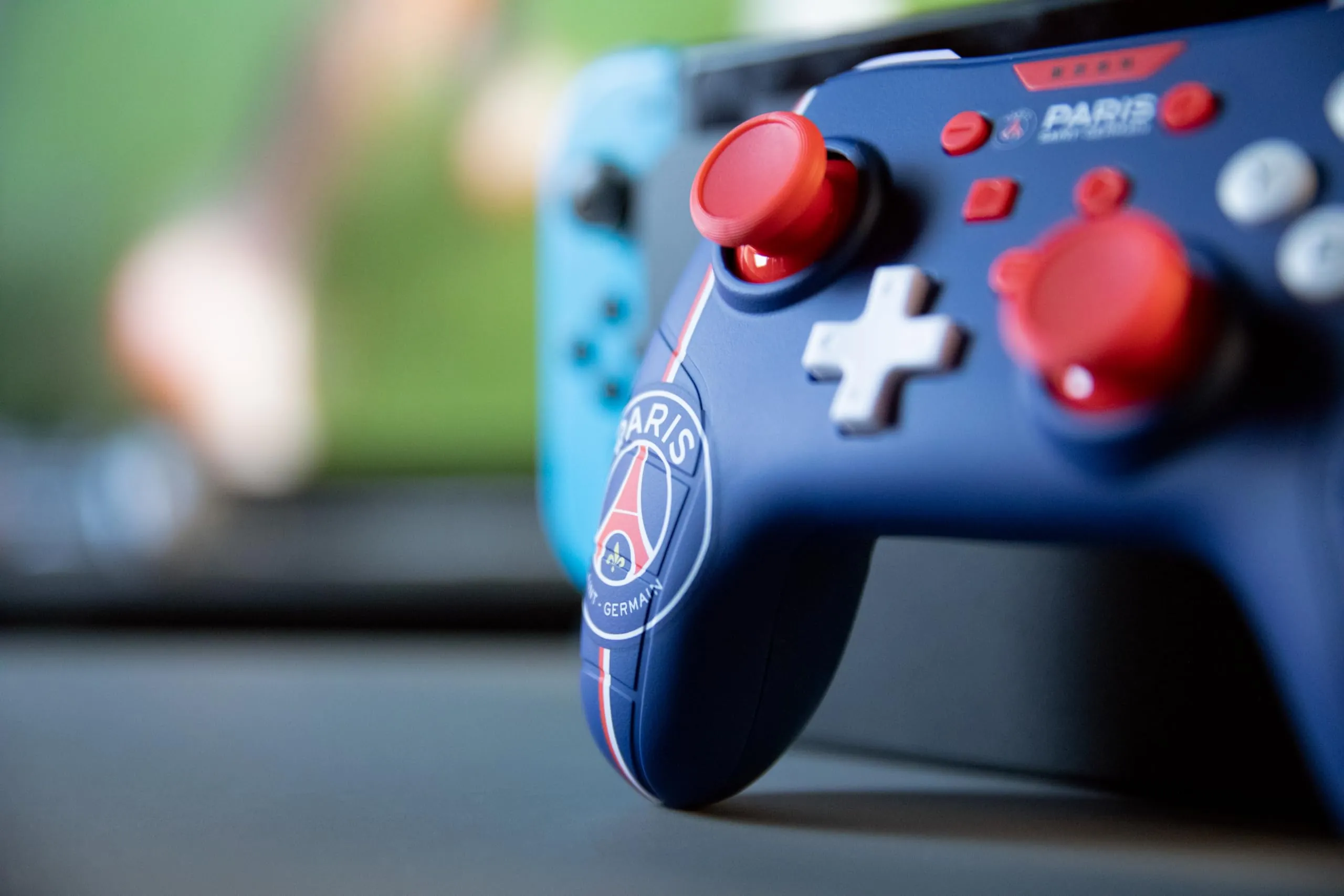 Konix PSG Controller per Nintendo Switch e PC, Funzione Vibrazione, Cavo 3m - Blu, Bianco e Rosso - immagine 6