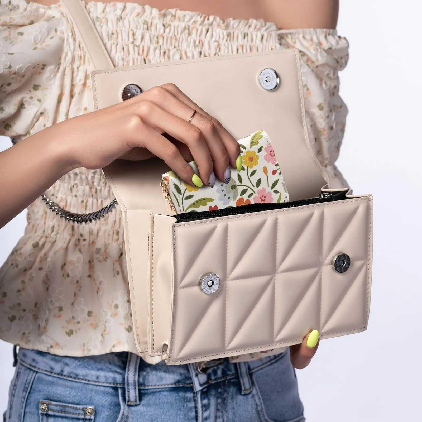 LJCZKA Porta Carte di Credito Donna RFID con Cerniera, 9 Slot per Carte e 2 Compartimenti, PVC, Floreale - immagine 4