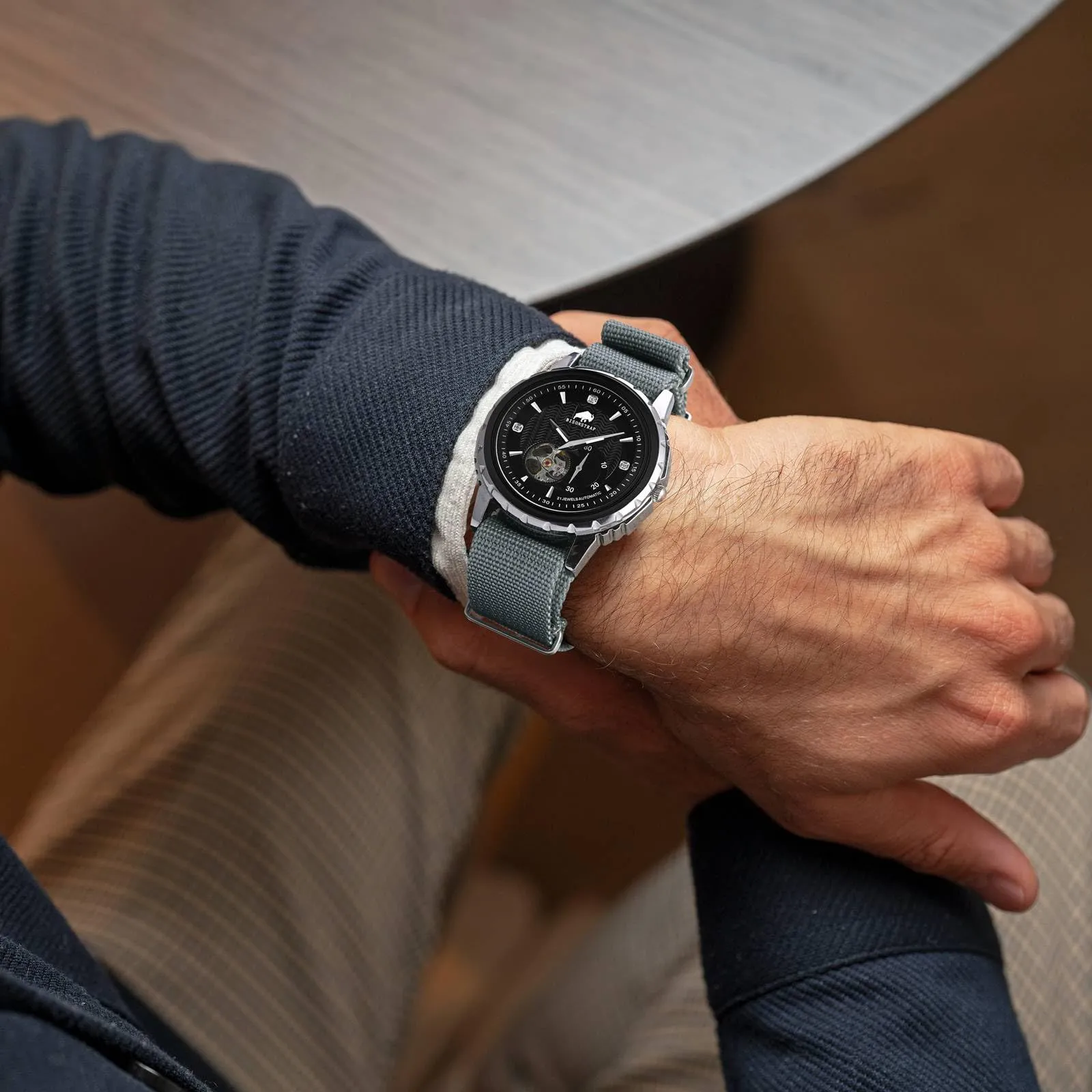 BISONSTRAP Cinturino per Orologi in Nylon da Uomo, 22mm, Grigio (Fibbia Nera) - immagine 6