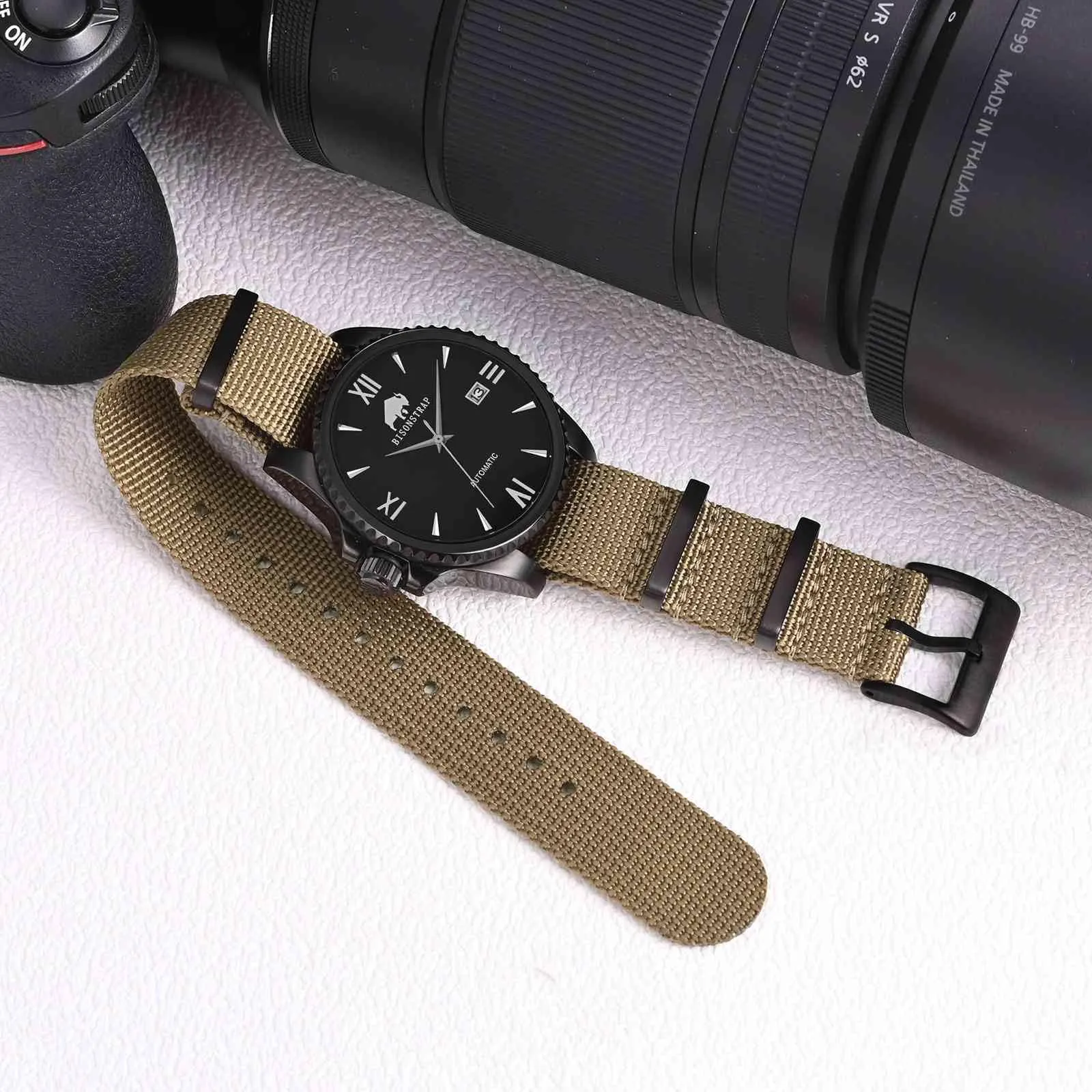 BISONSTRAP Cinturino per Orologi in Nylon da Uomo, 22mm, Khaki Marrone (Fibbia Nera) - immagine 2