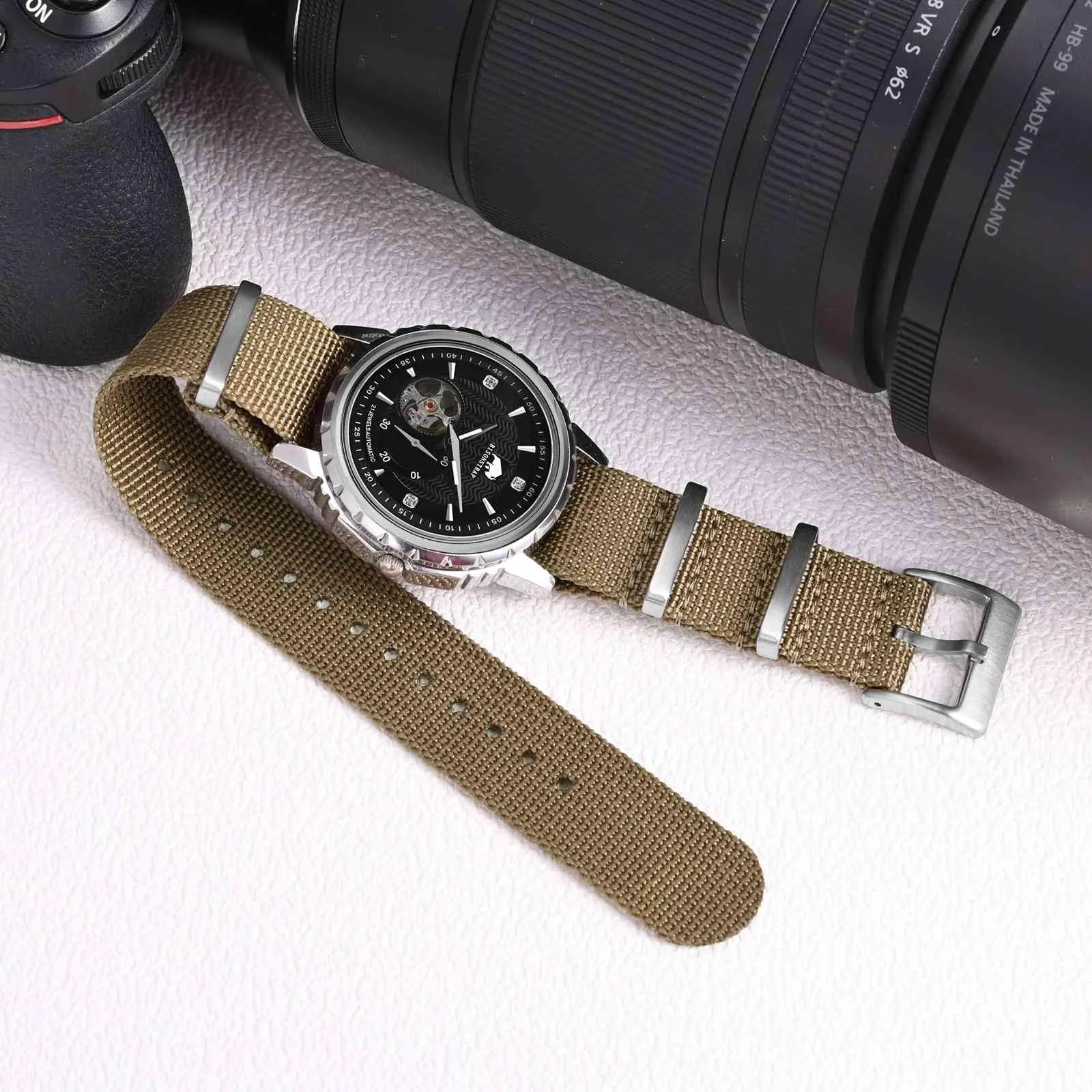 BISONSTRAP Cinturino per Orologi in Nylon da Uomo, 20mm, Khaki Marrone (Fibbia Argento) - immagine 2