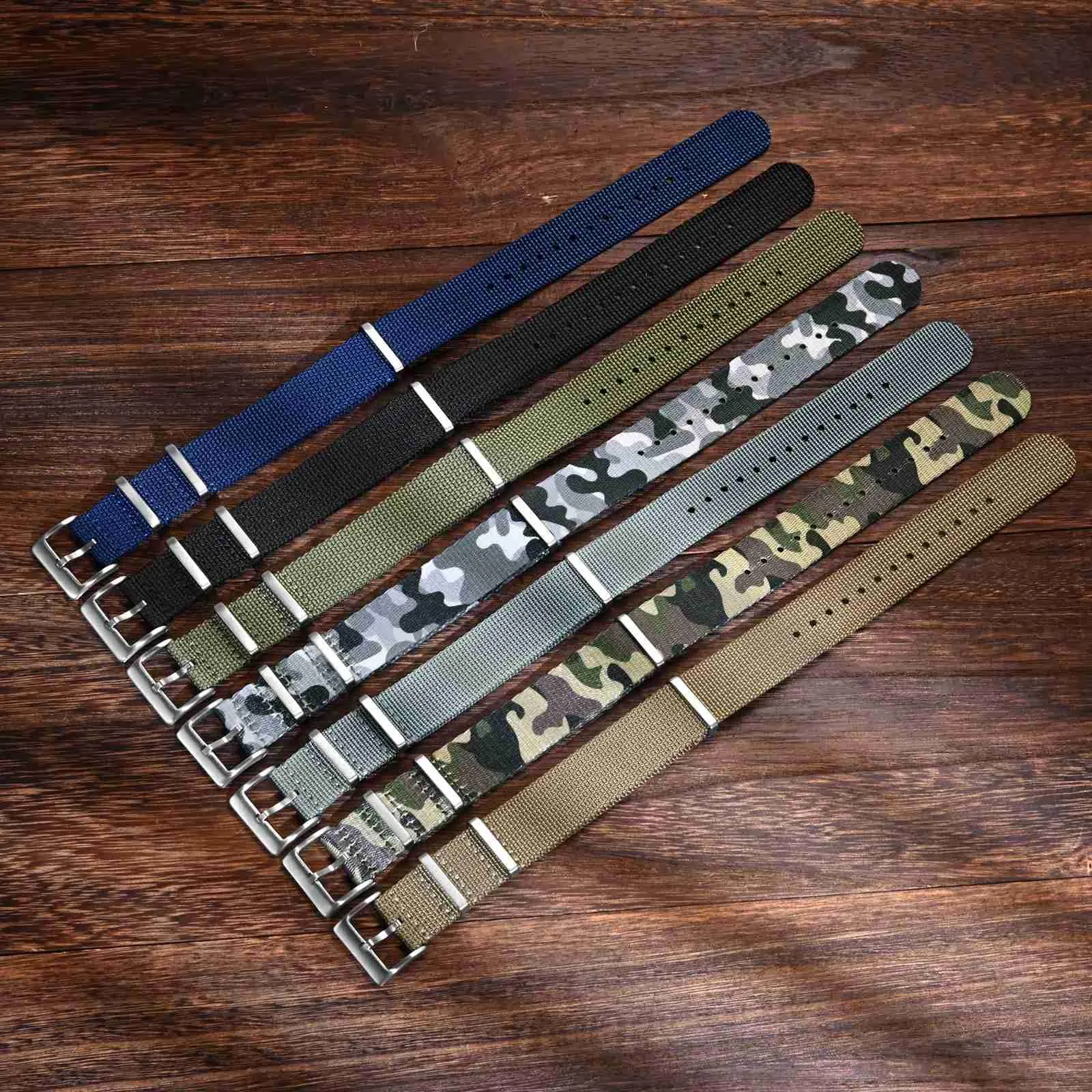 BISONSTRAP Cinturino per Orologi in Nylon da Uomo, Militare, 22mm, Blu (Fibbia Argento) - immagine 7