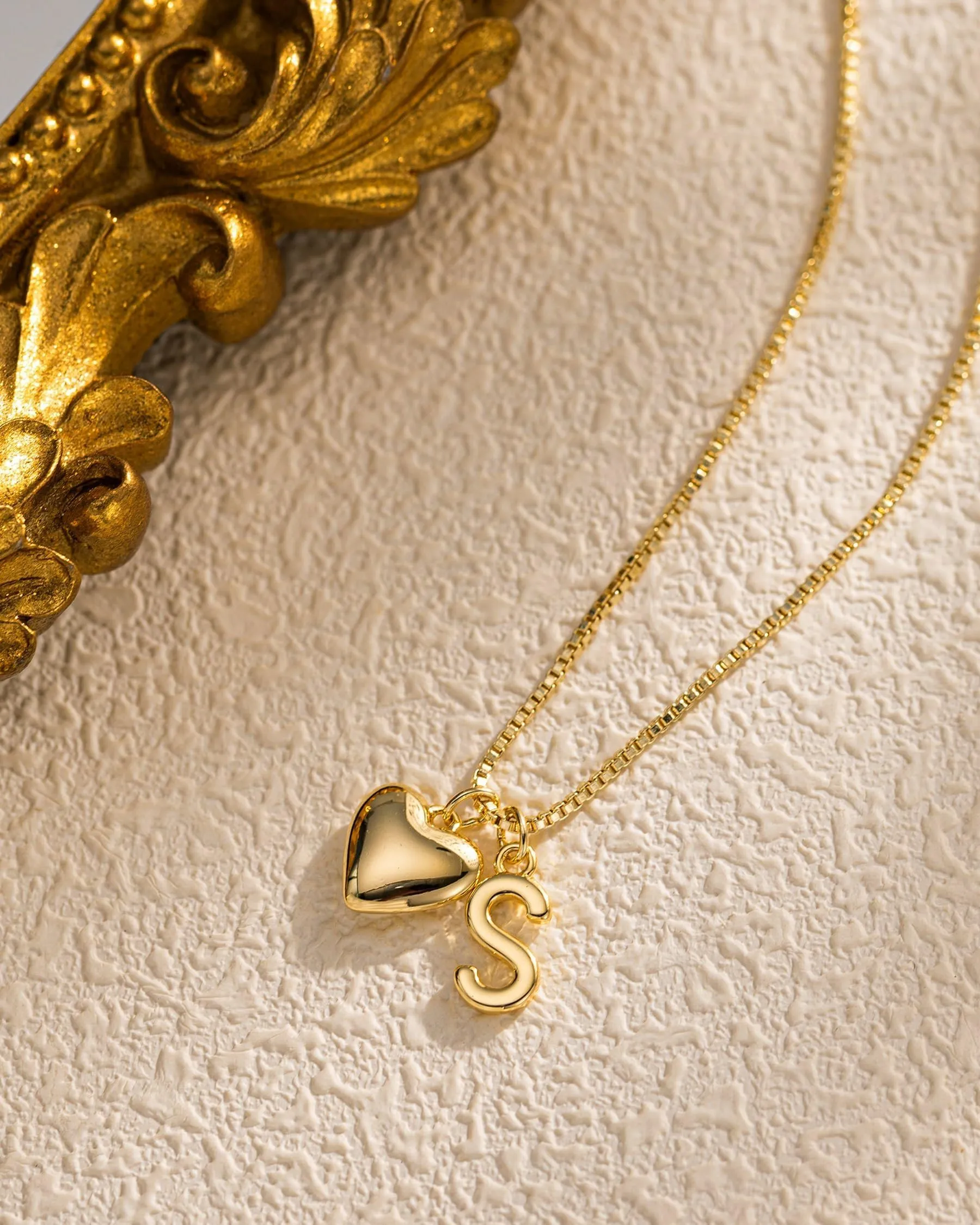 HANLI Collana Personalizzata con Nome Cuore Iniziale S, Oro Placcato 14K, Anallergica - immagine 2
