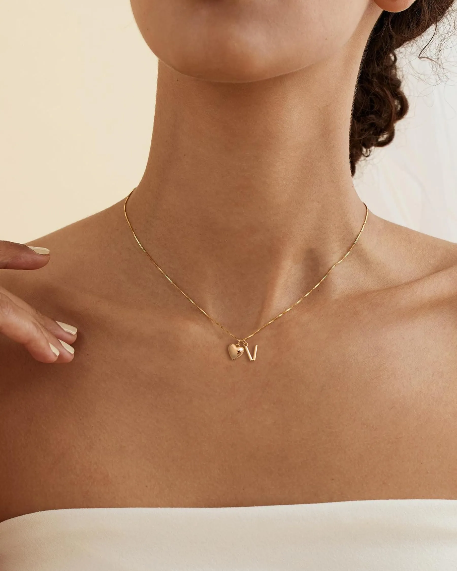 HANLI Collana Personalizzata con Iniziale Cuore in Oro Placcato 14K per Donna - immagine 2