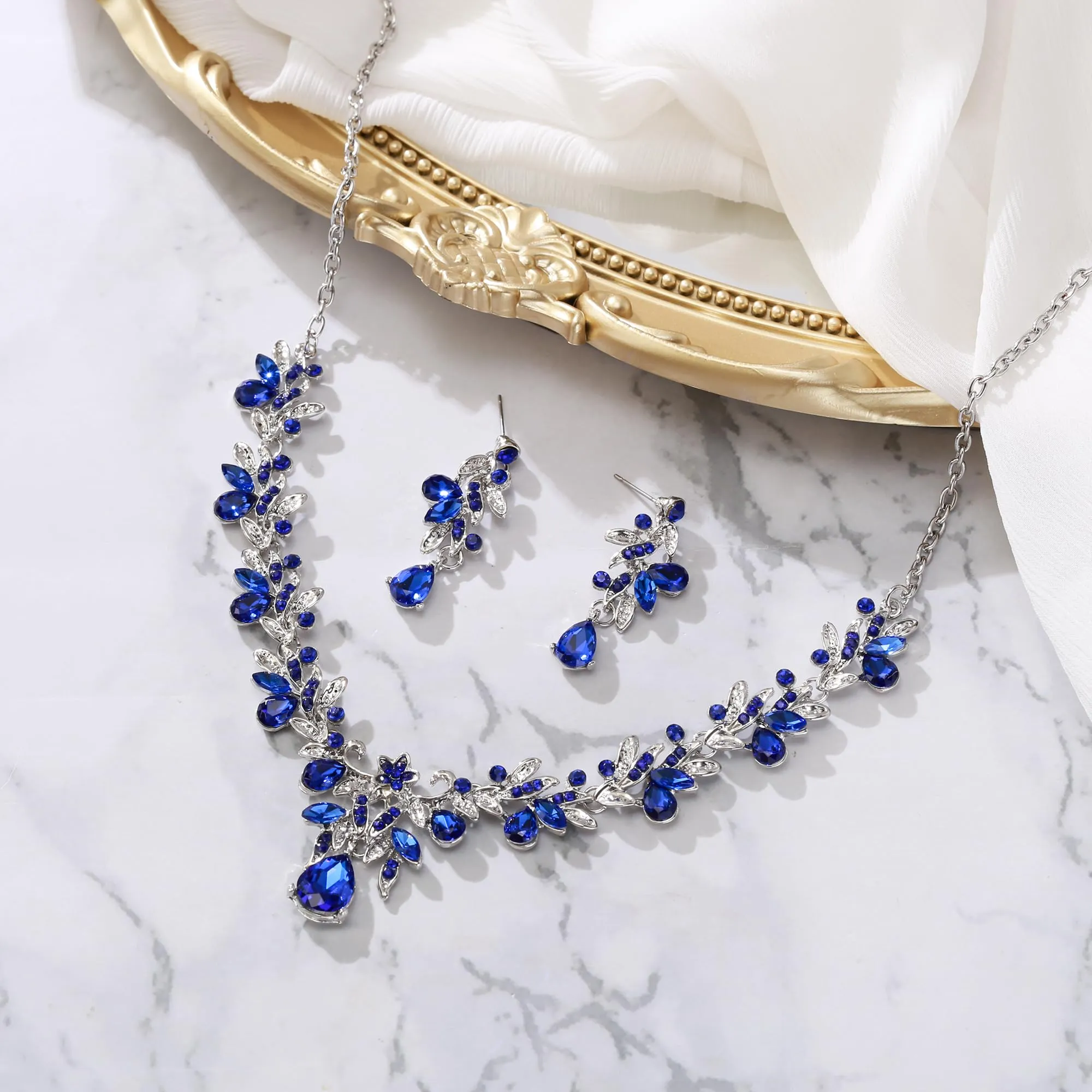 Clearine Set di gioielli con cristalli, strass, foglie e gocce, collana con ciondolo e orecchini, tono argento chiaro - immagine 4