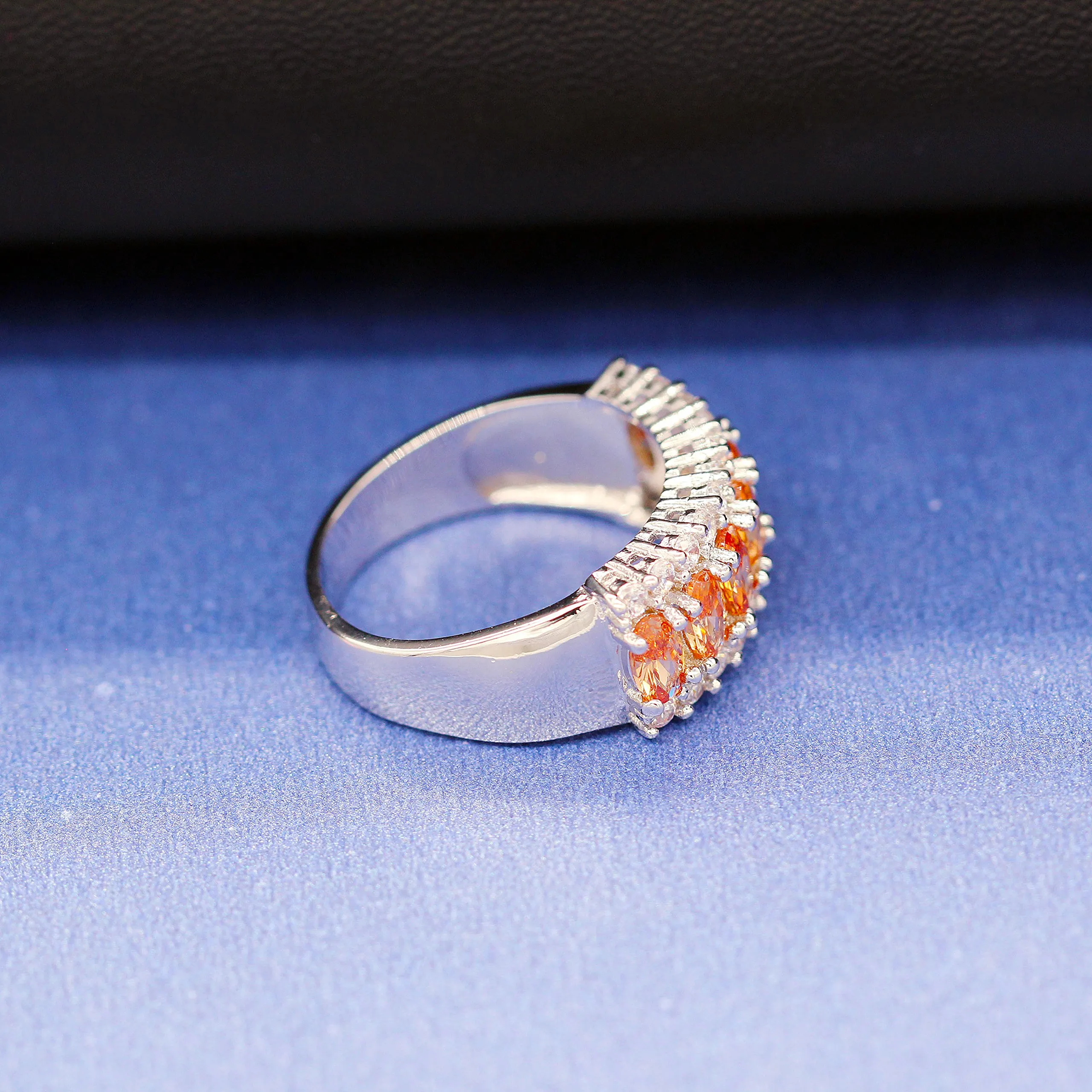 Uloveido Set Gioielli in Oro Giallo con Zirconi Cubici Champagne: Orecchini, Collana e Anello Eternità - immagine 9